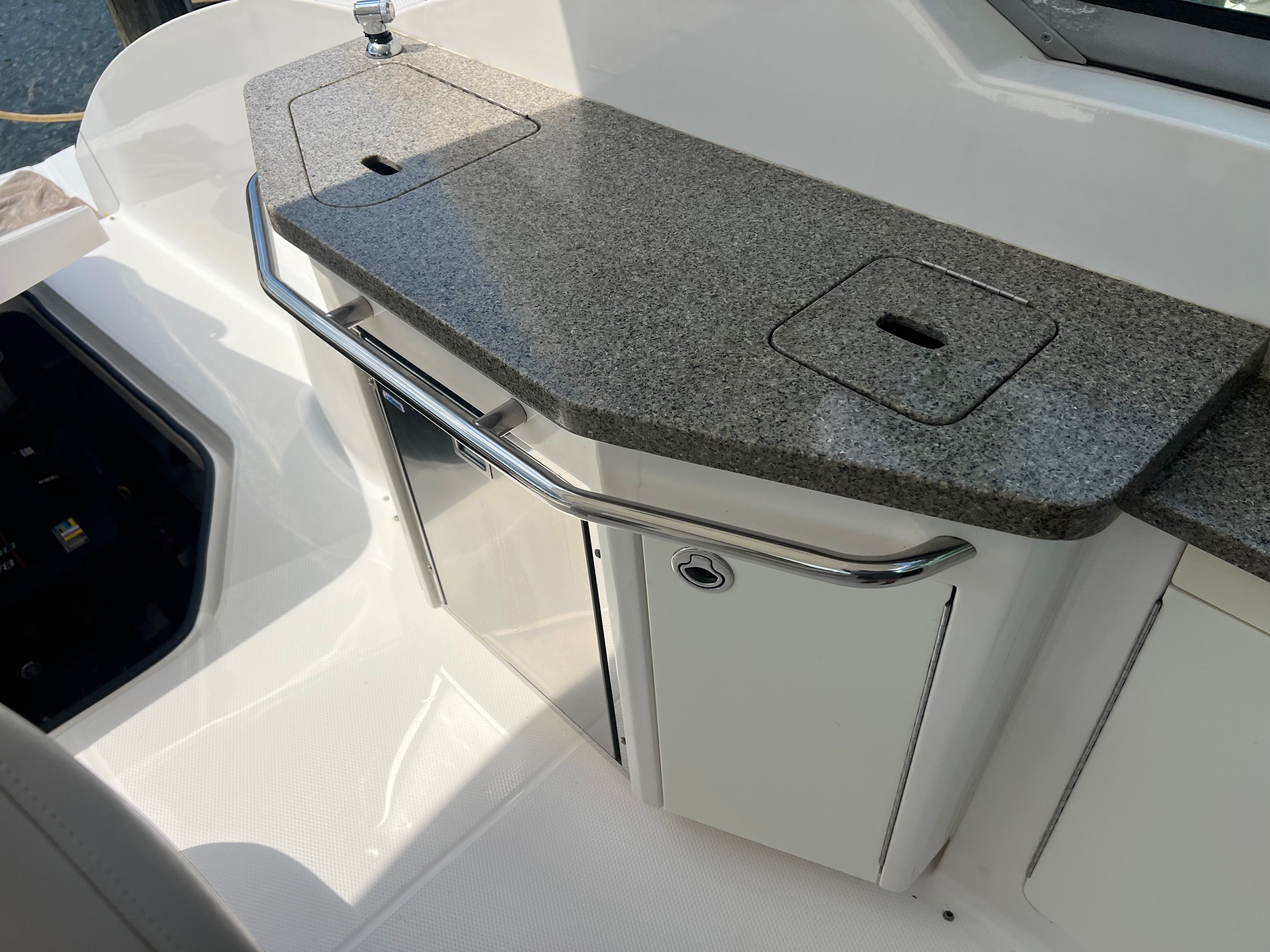 2013 Chaparral 330 Signature - 14