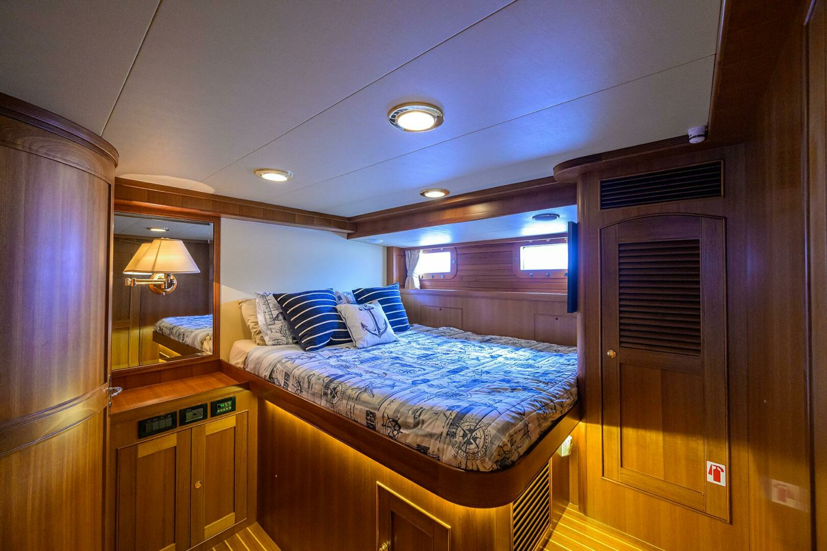 2011 Marlow 97 Explorer - Image 27