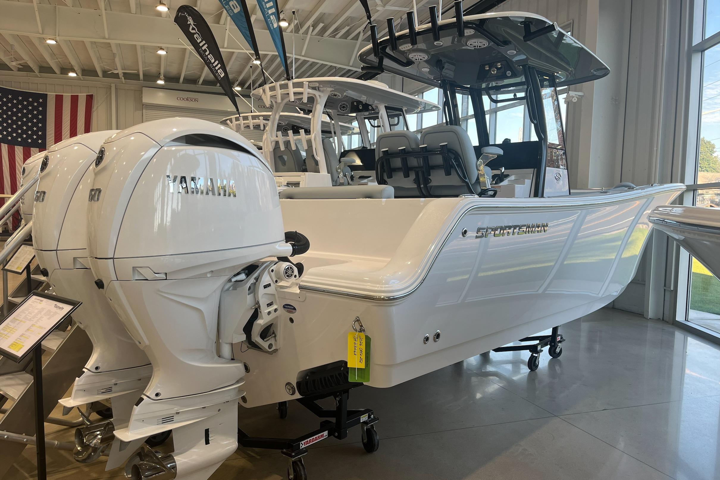 2026 Sportsman Open 252 Center Console