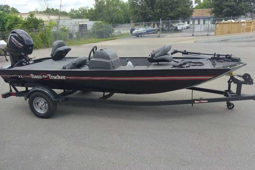 2026 Tracker Bass Tracker Classic XL