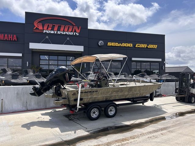 2021 Tracker Grizzly 2072 CC - 2