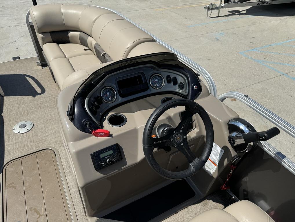 2023 Sun Tracker Party Barge 22 RF XP3 - 14