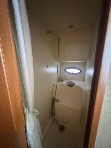 2005 Silverton 34 Convertible - 16