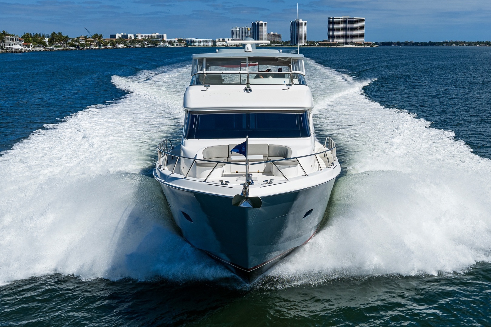 2013 Hatteras 80 Motor Yacht - Image 80