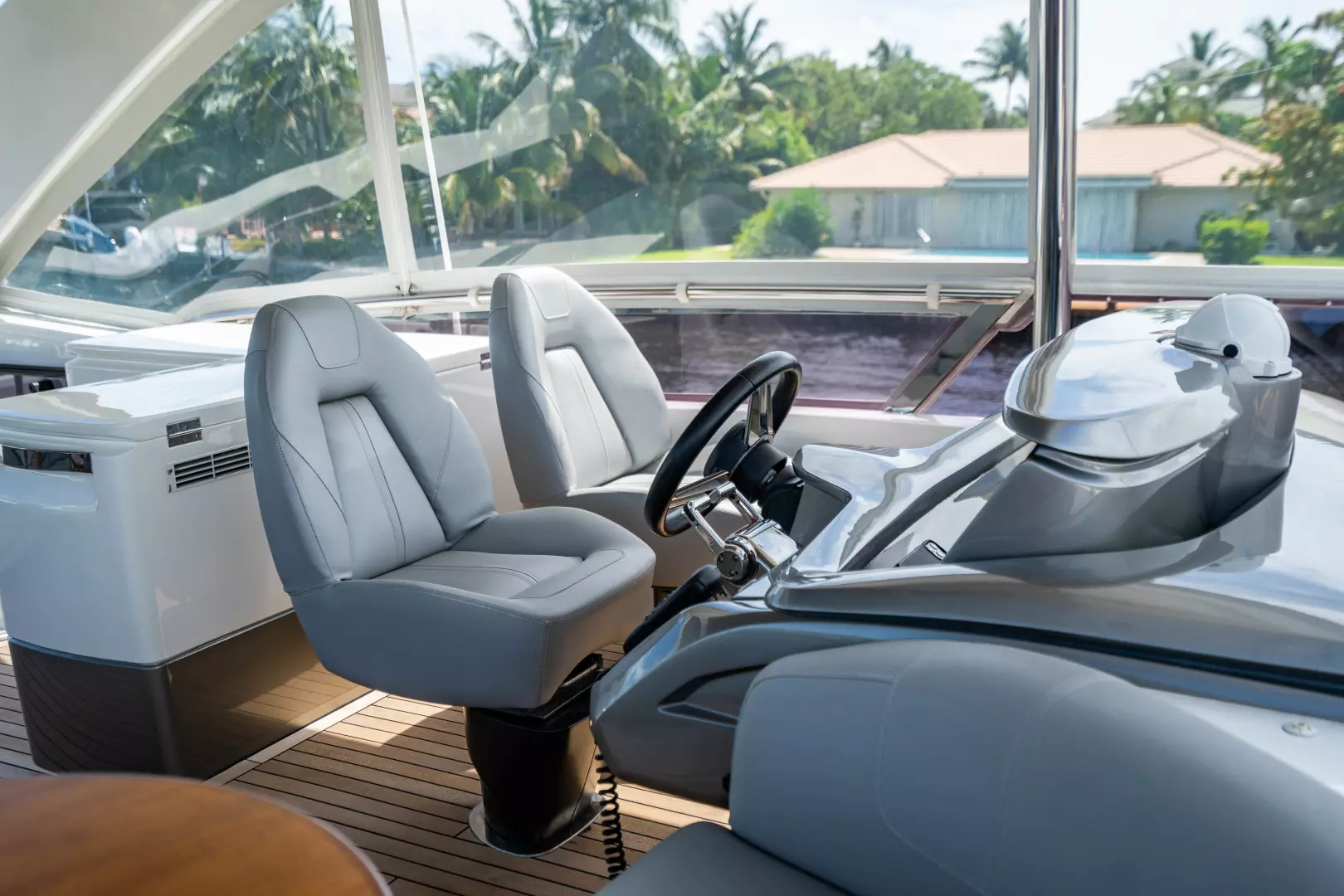 2018 Princess F62 - Image 42