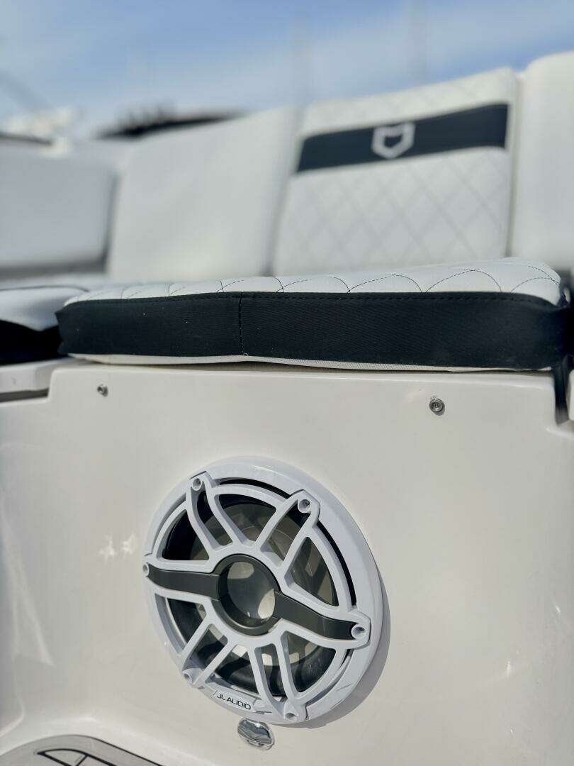 2025 Sea Fox 328 Commander - Image 28