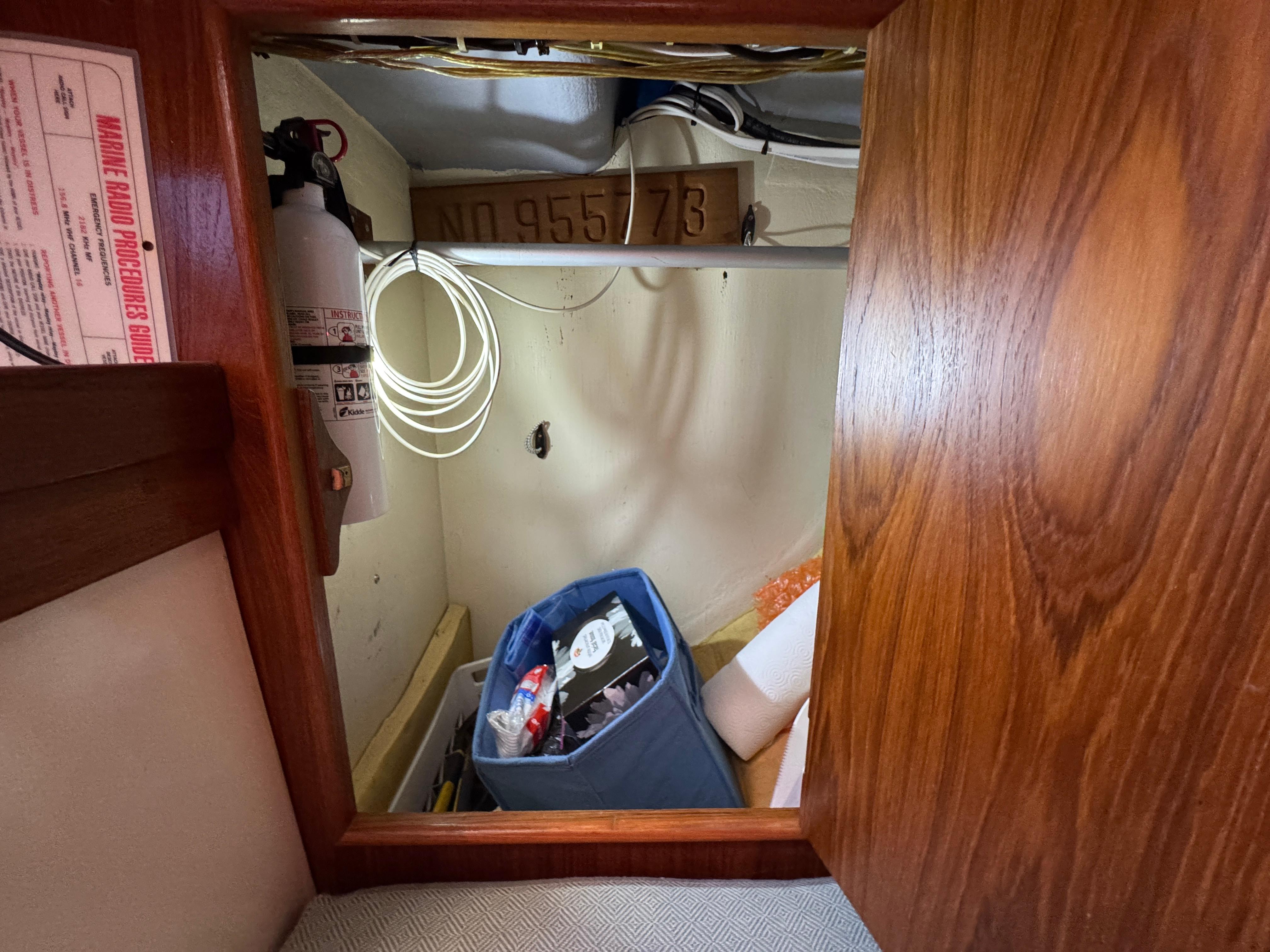 1989 Nonsuch 30 Ultra - 97