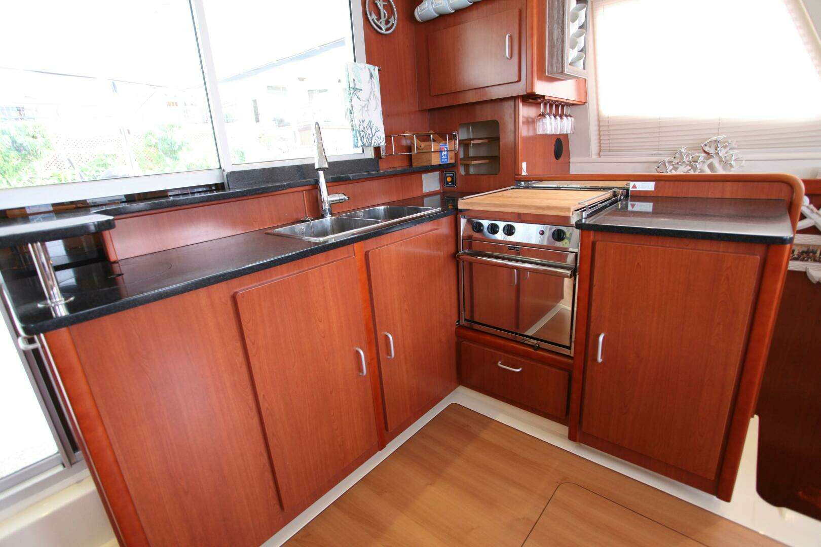 2012 Leopard owners version never in charter - Image 62