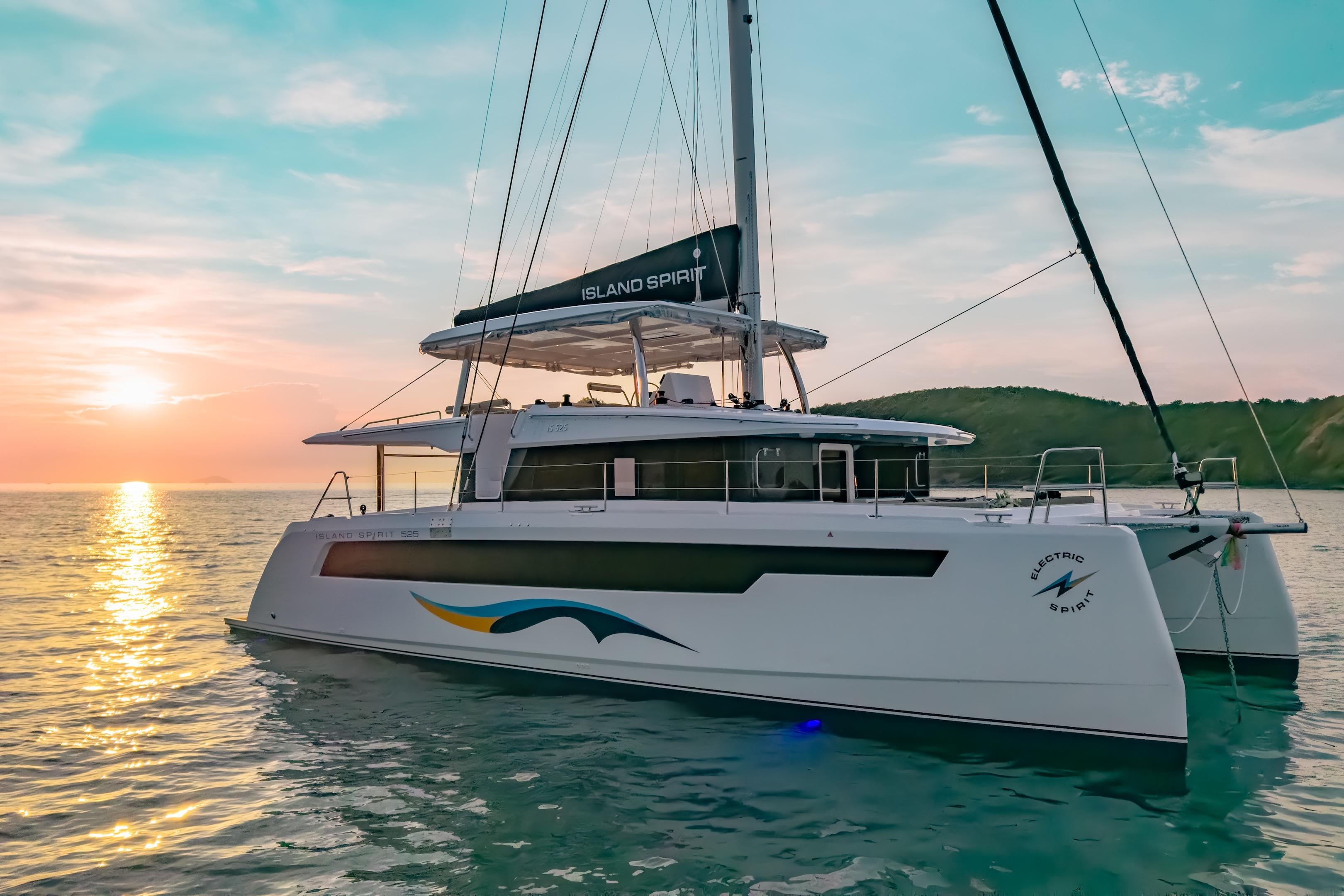 2026 Island Spirit 525E