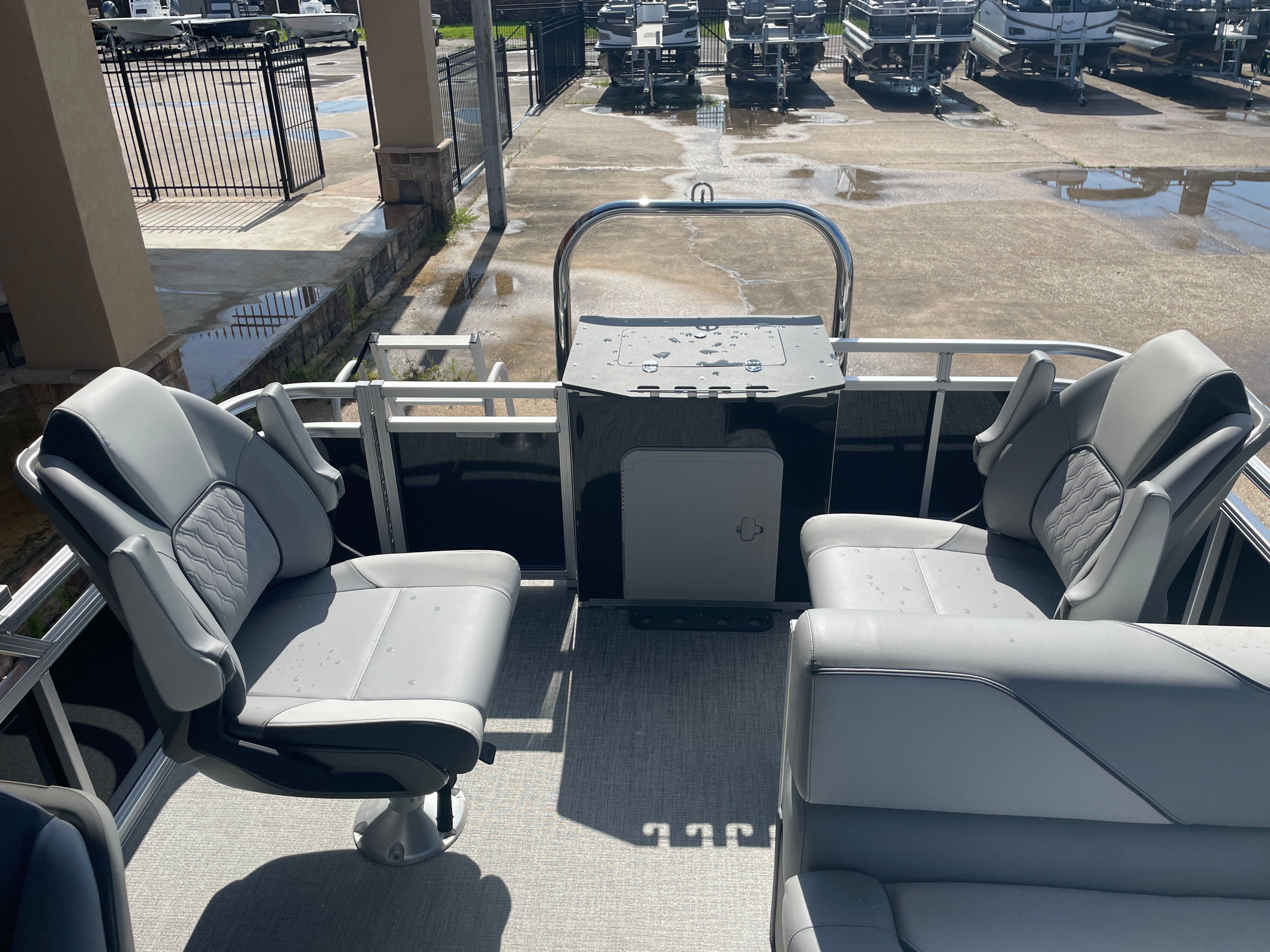 2025 Avalon Venture Fish N Cruise - 23' - 20