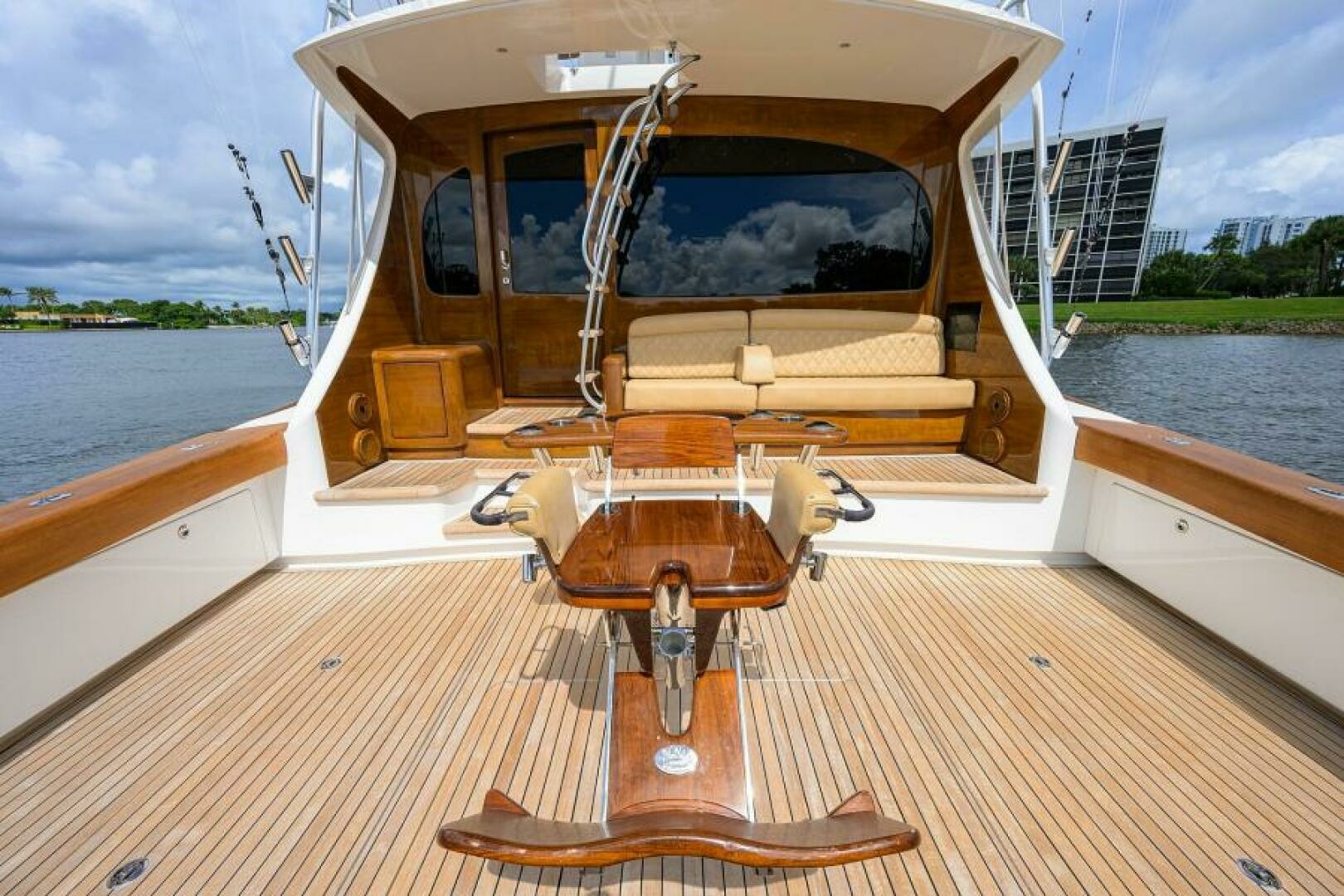 2023 Viking 64 Convertible - Image 45
