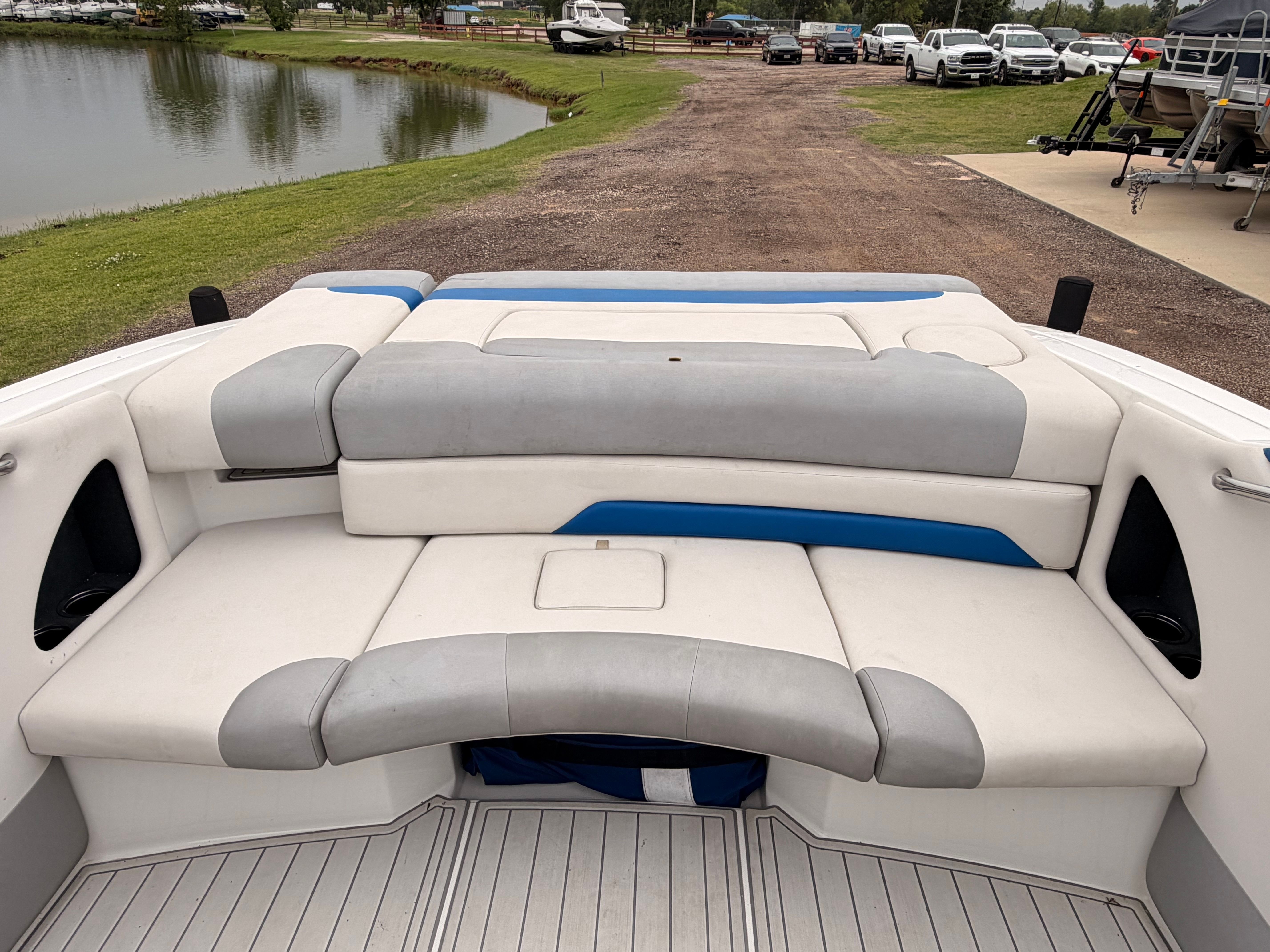 2014 RINKER 236 CAPTIVA - Image 10