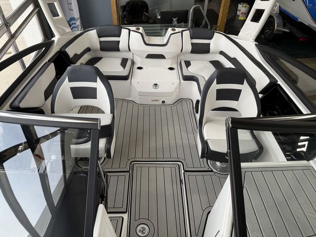 2026 Yamaha Boats 195S - 27