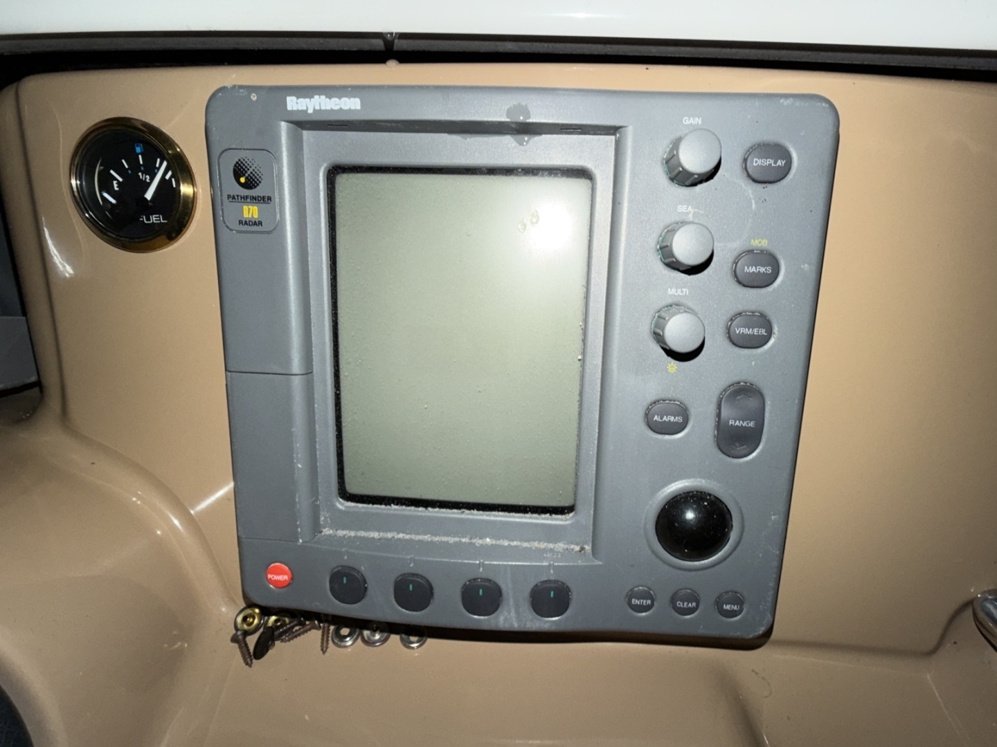 2001 Carver 444 Motor Yacht - Image 19