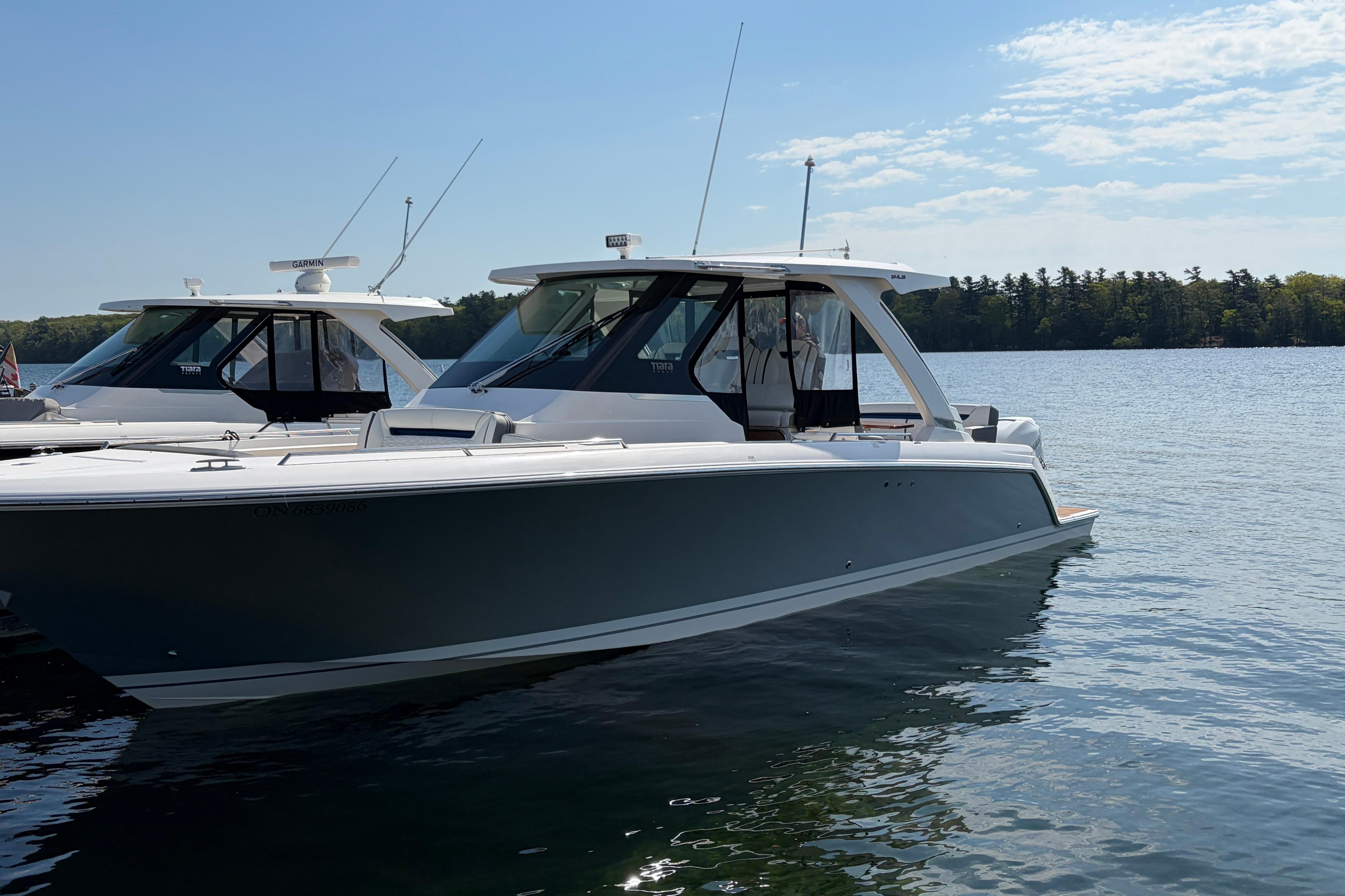 2020 Tiara Yachts 34 LS