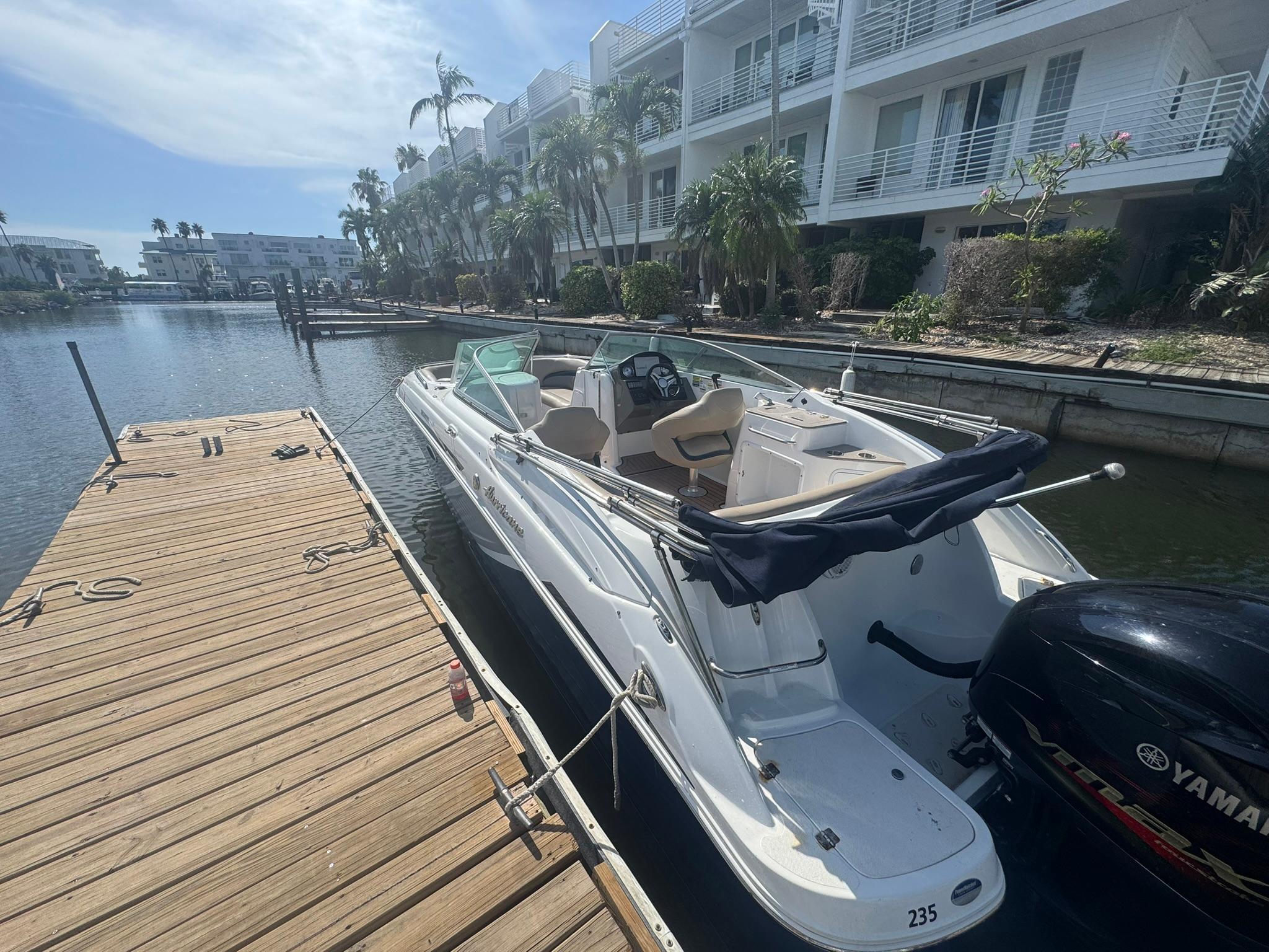 2017 Hurricane SunDeck 2400 OB - 2