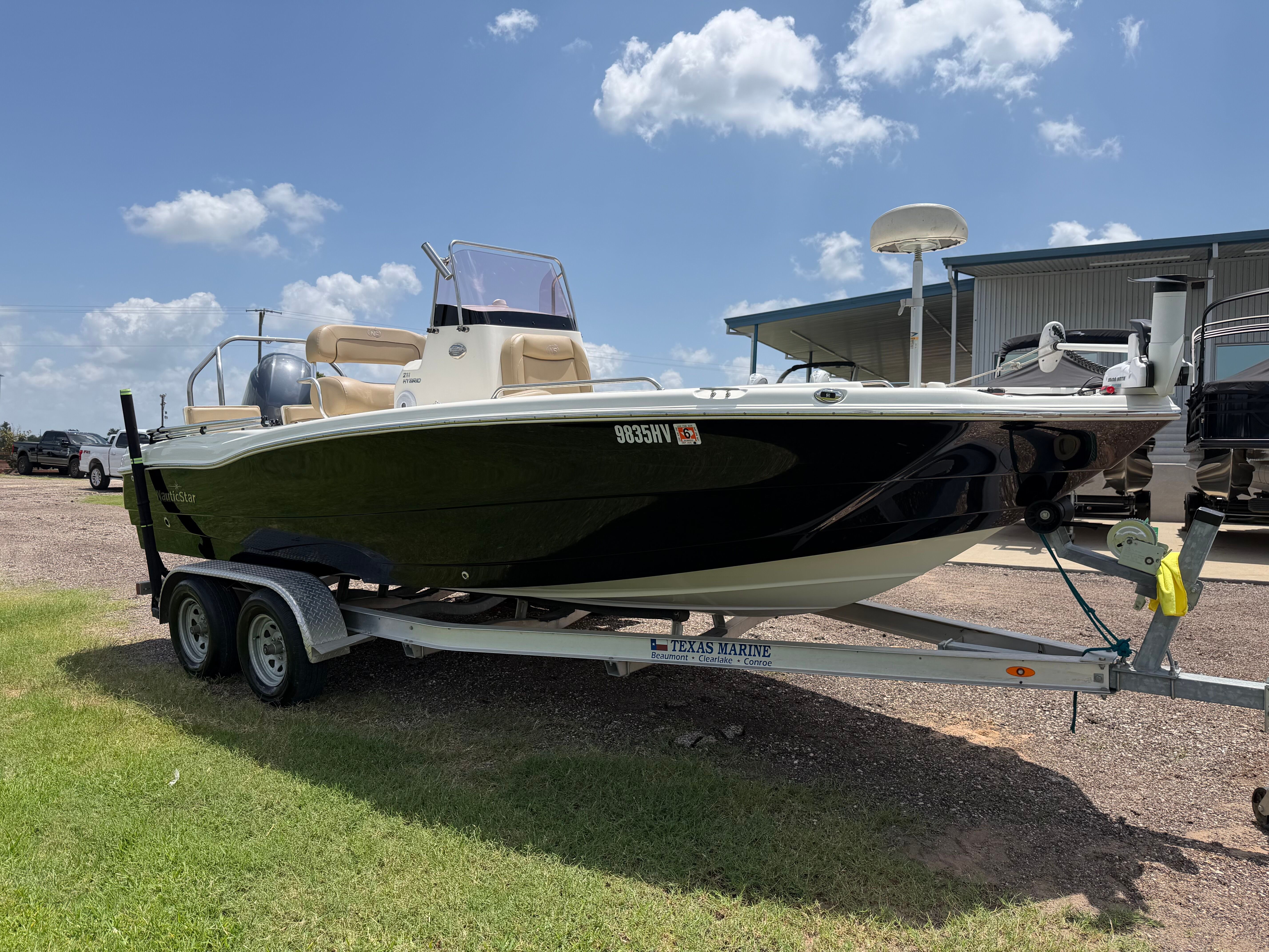 2020 NAUTICSTAR 211 HYBRID DLX - Image 4