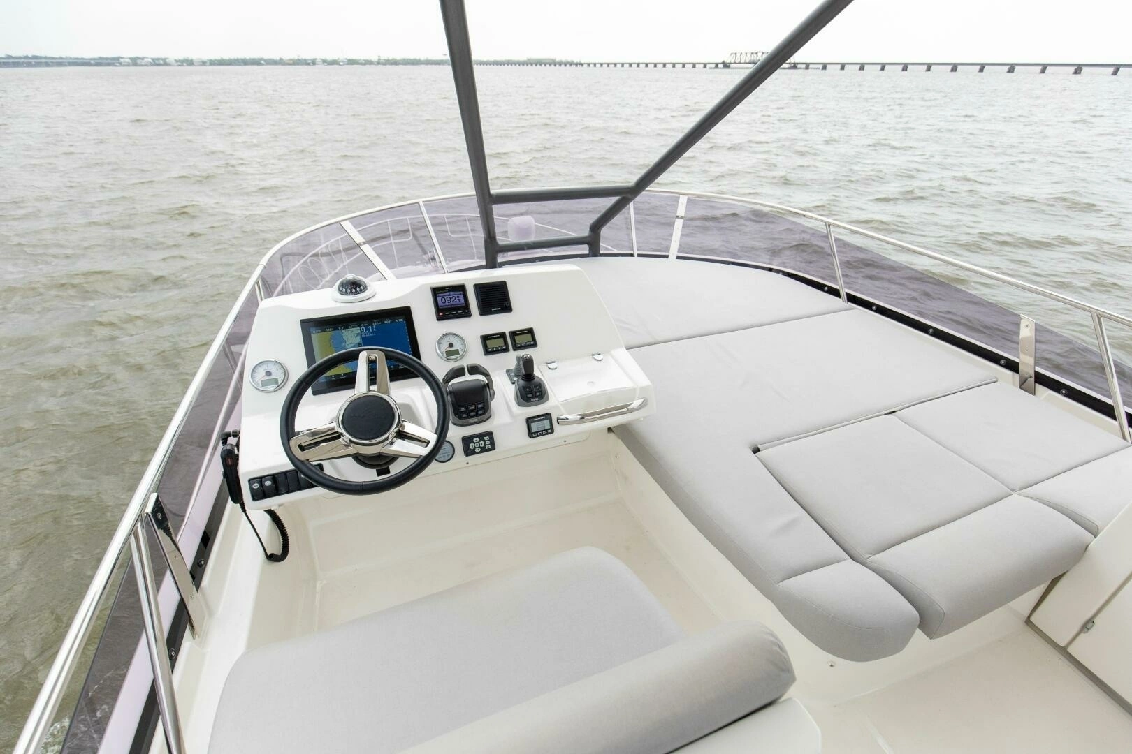 2023 Prestige 460 Flybridge - Image 39