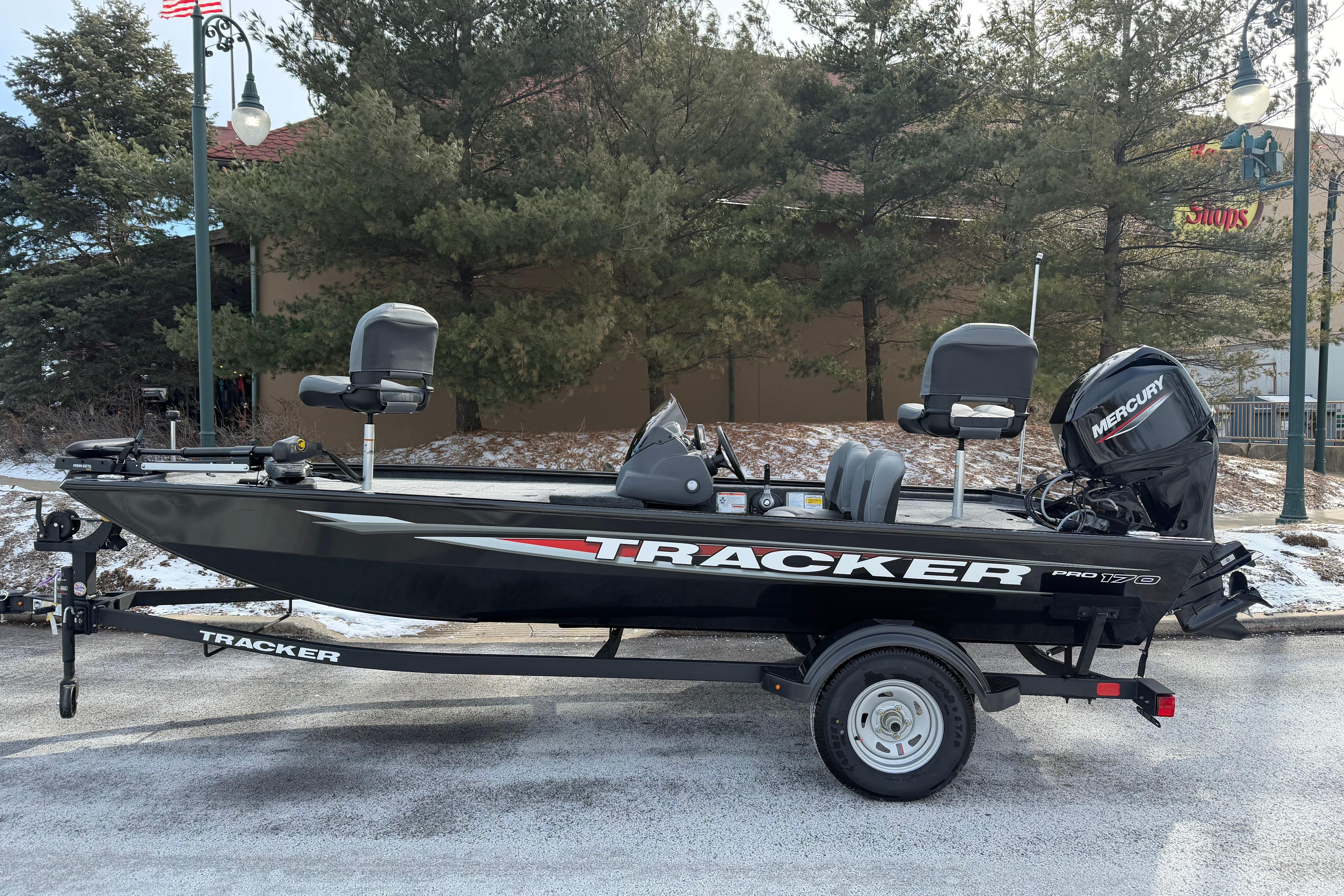 2026 Tracker Pro 170