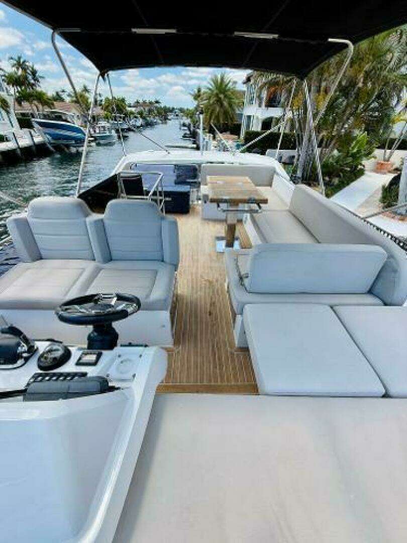 2019 Sealine F430 - Image 22
