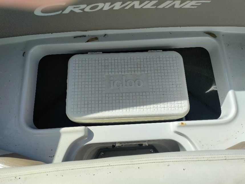 2018 Crownline Eclipse E23 XS - 23