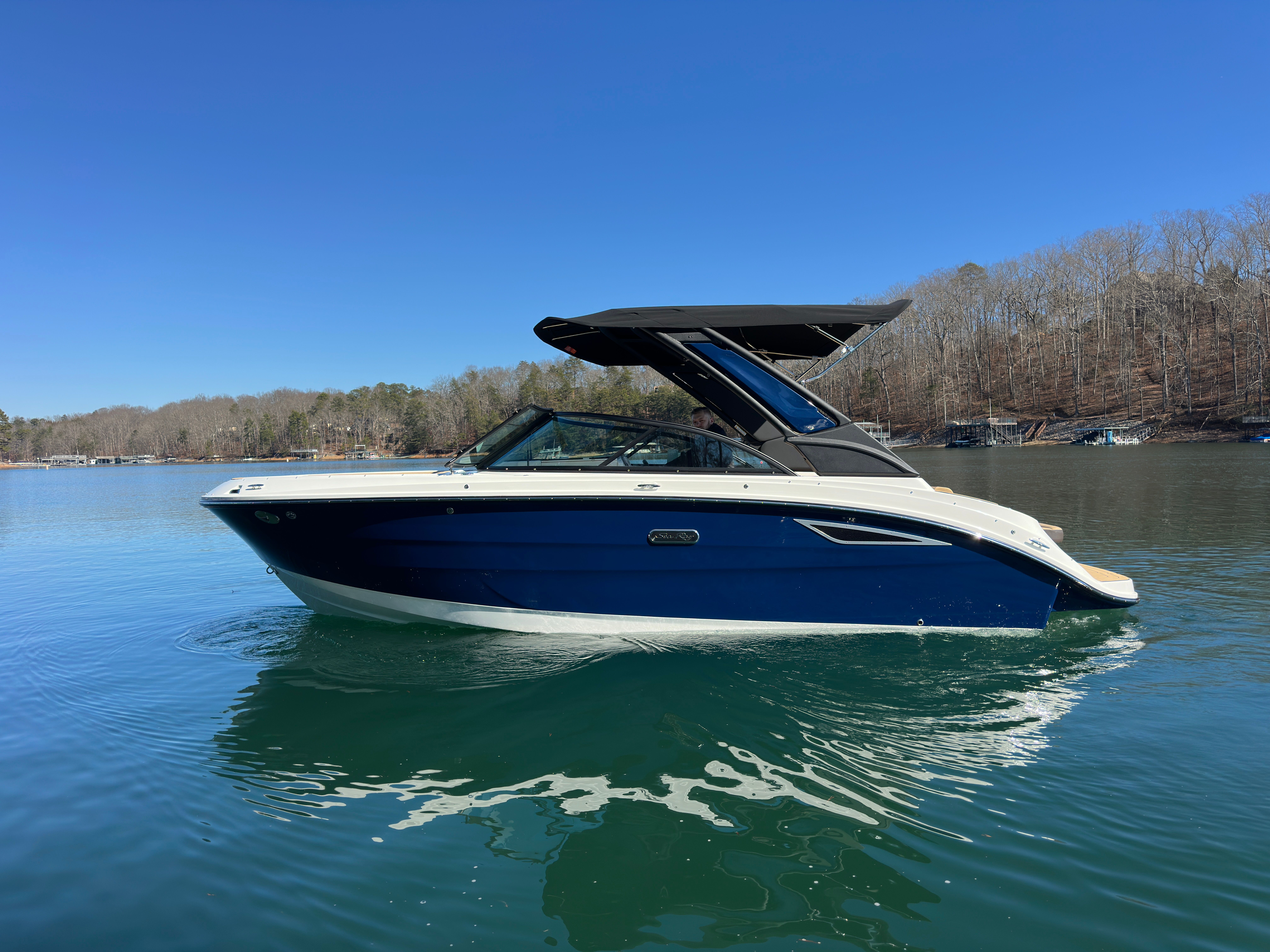 2026 Sea Ray SDX 230
