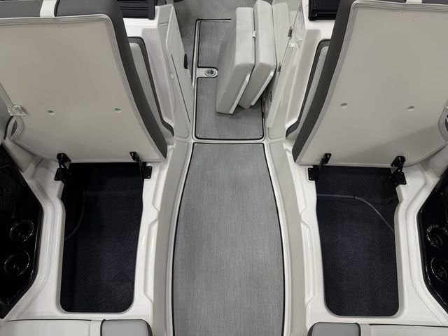 2026 Yamaha Boats AR250 - 23