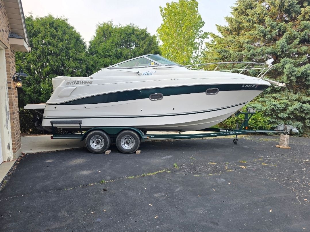 2004 Four Winns 248 Vista - 8