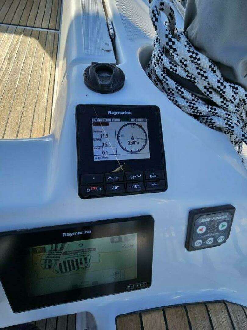 2018 Dufour — - Image 30