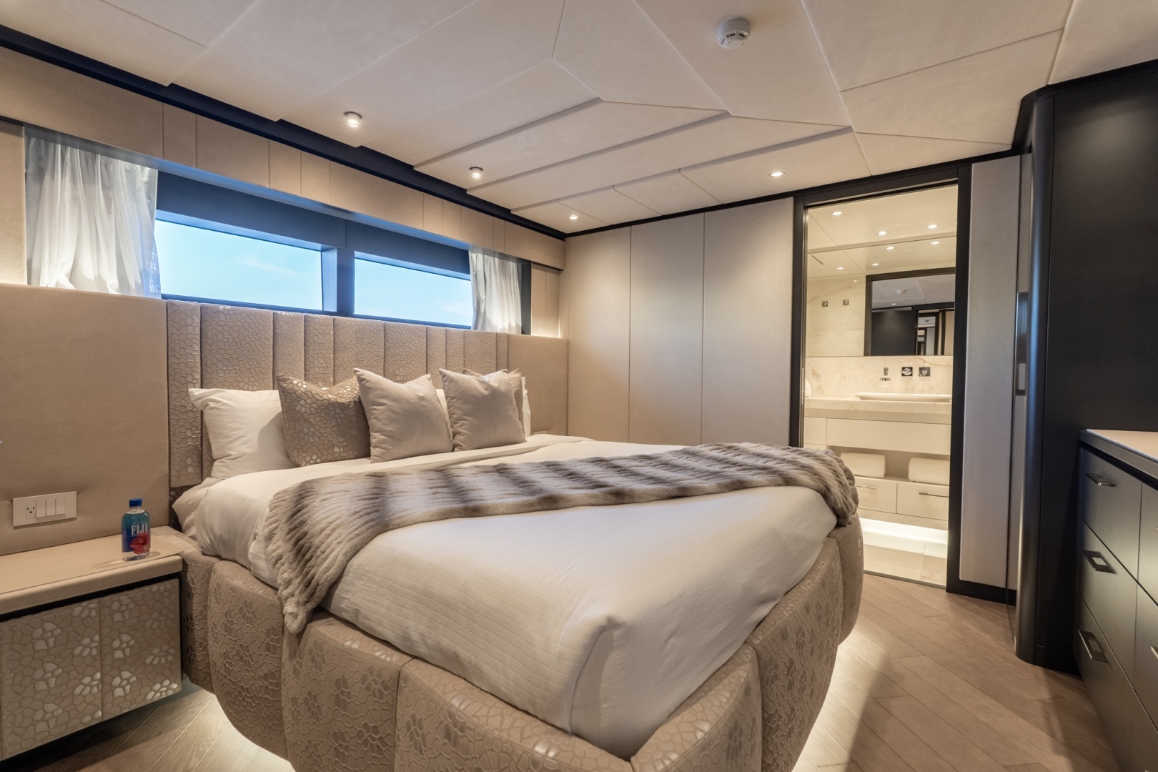 2026 Hargrave E Series - Image 22