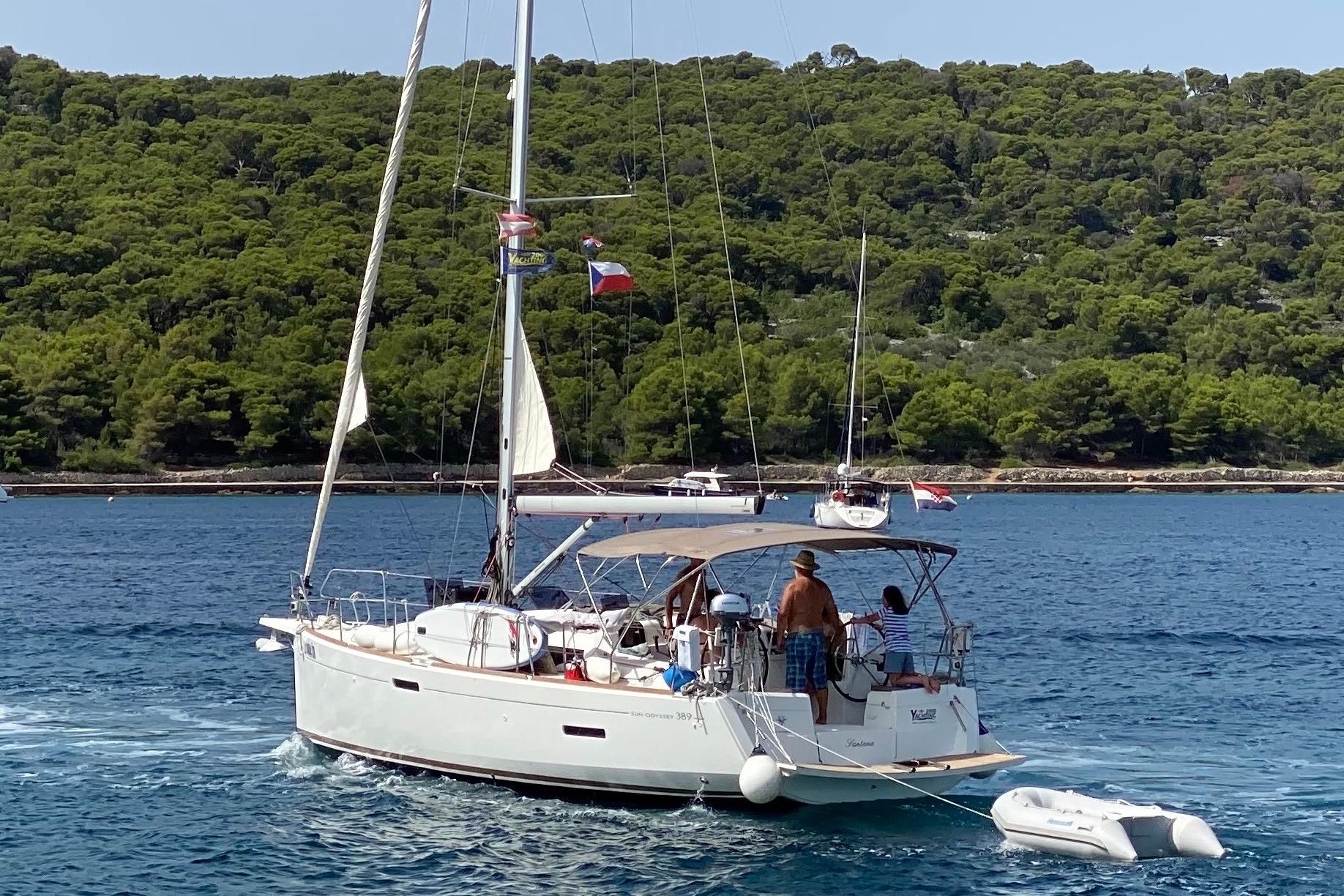 2021 Jeanneau Sun Odyssey 389