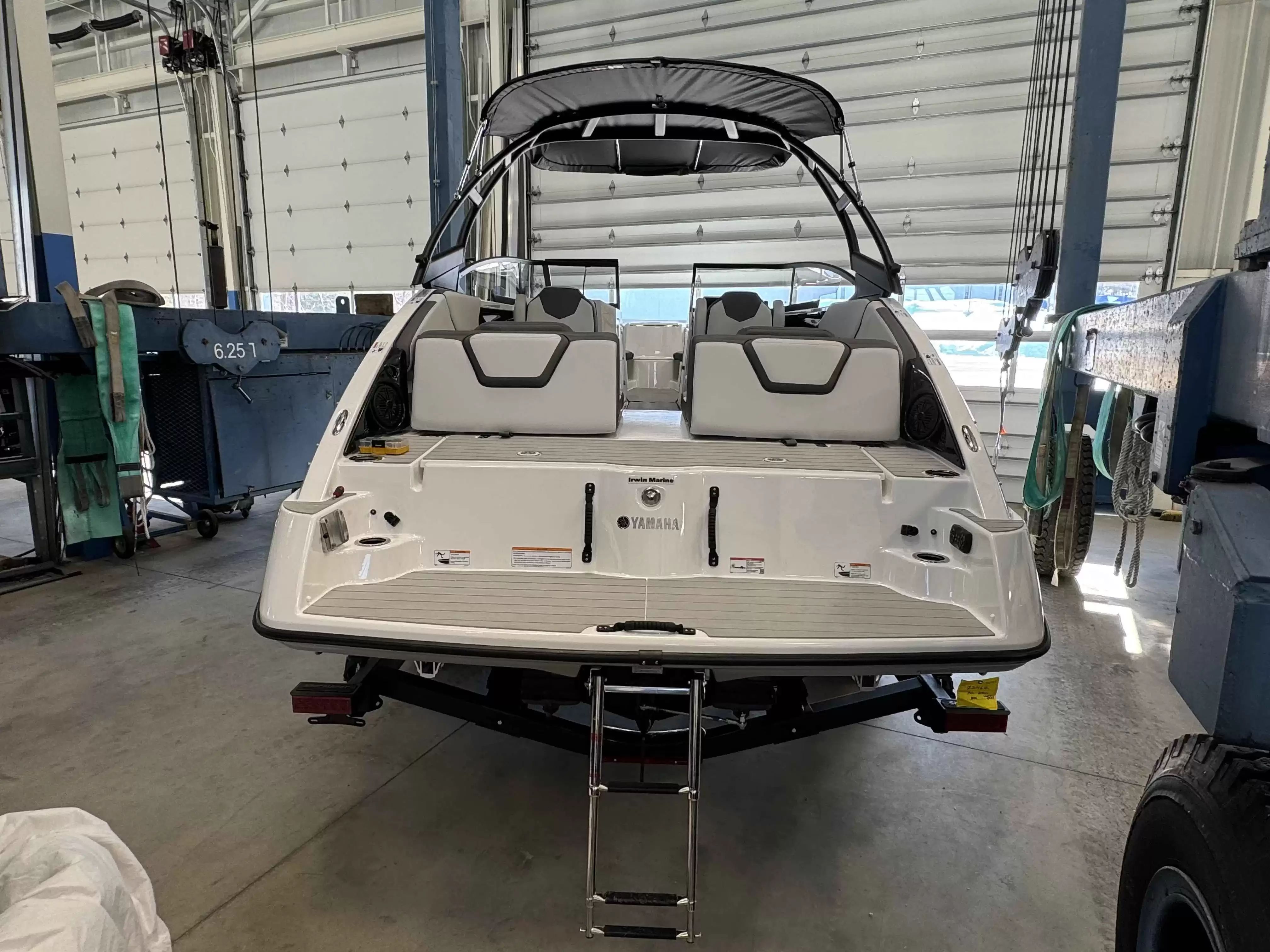 2026 Yamaha Boats AR250 - 5