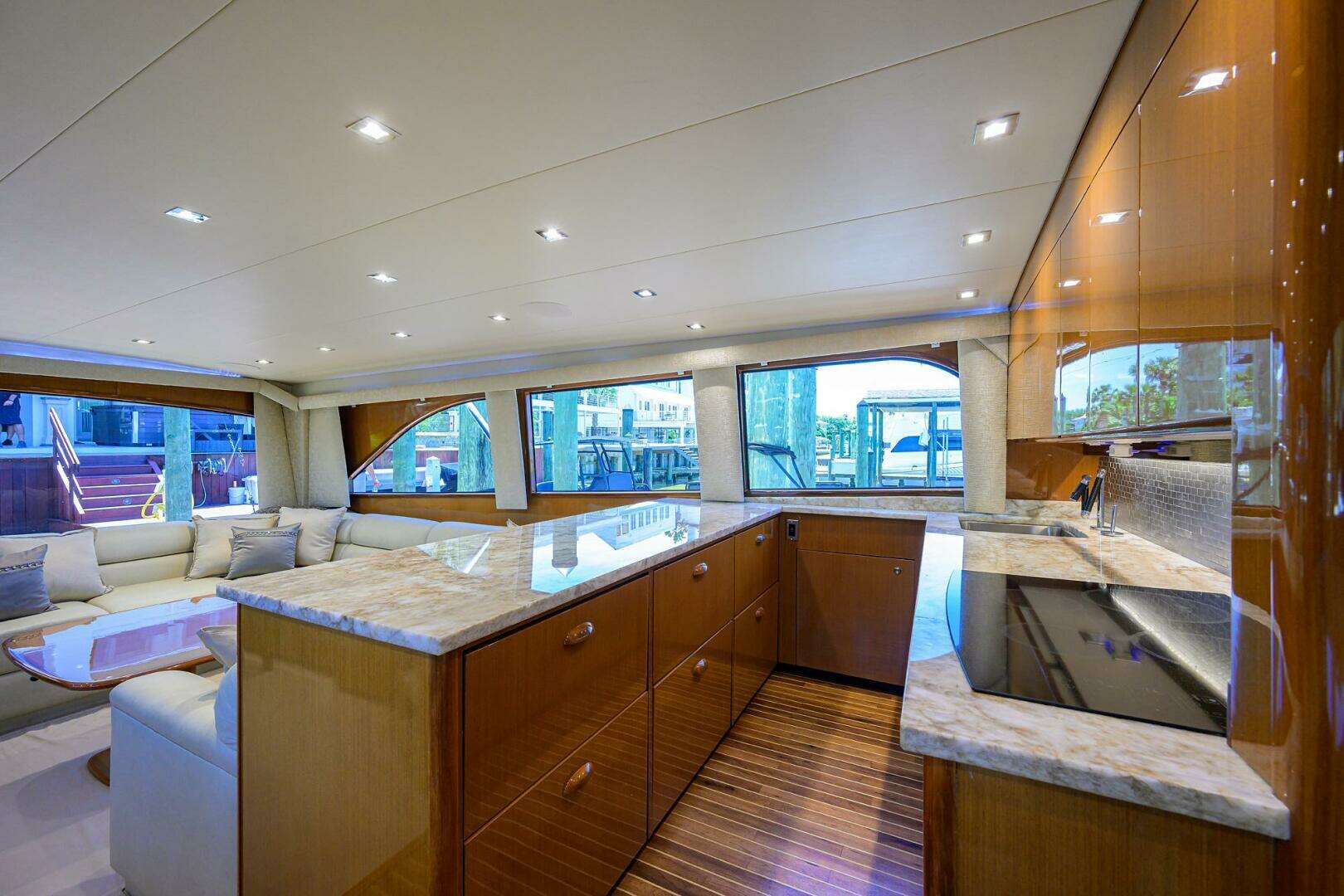 2004 Viking 65 Enclosed Bridge w/Tower - Image 18