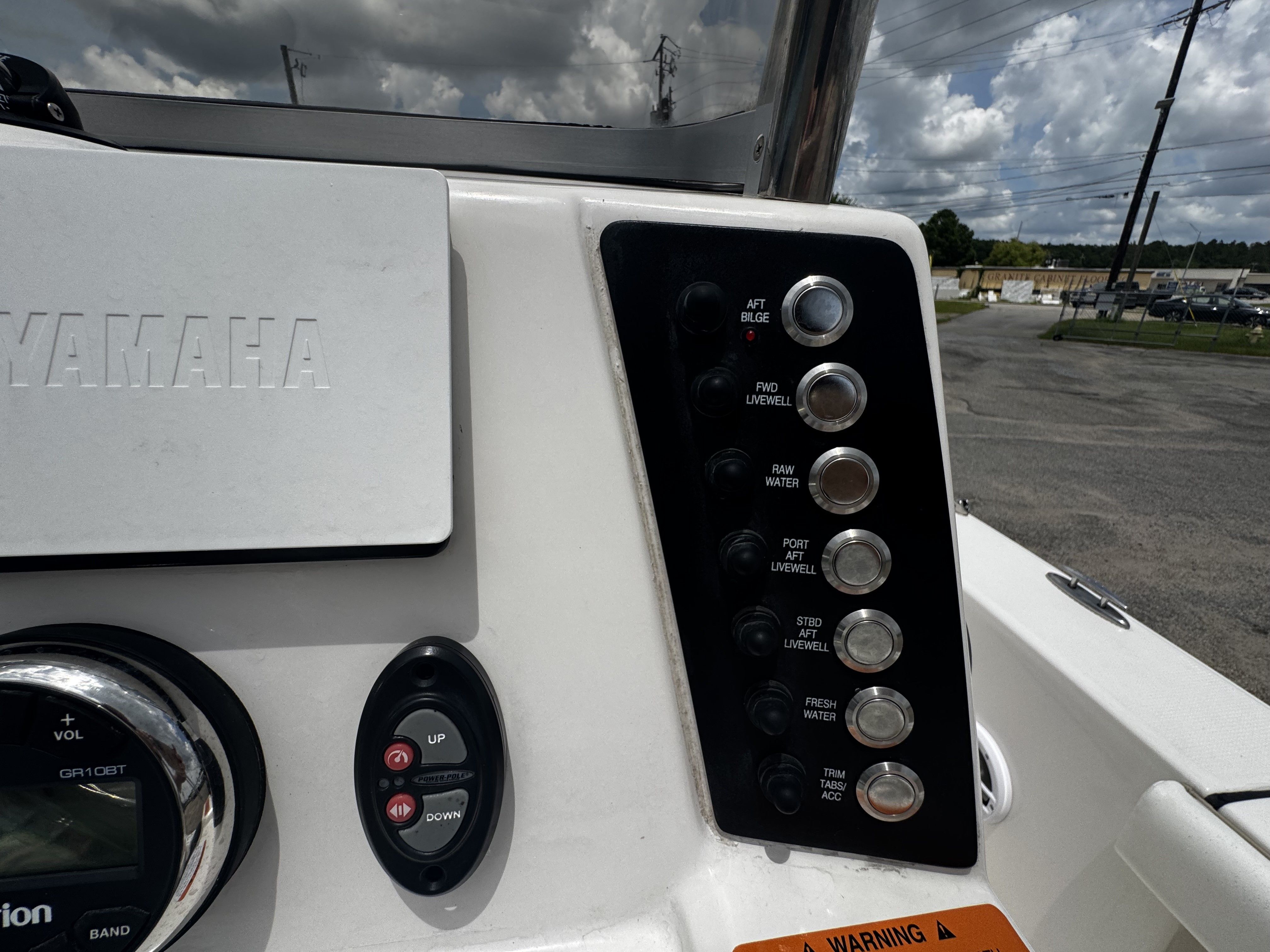 2022 Robalo Cayman 226 - 27