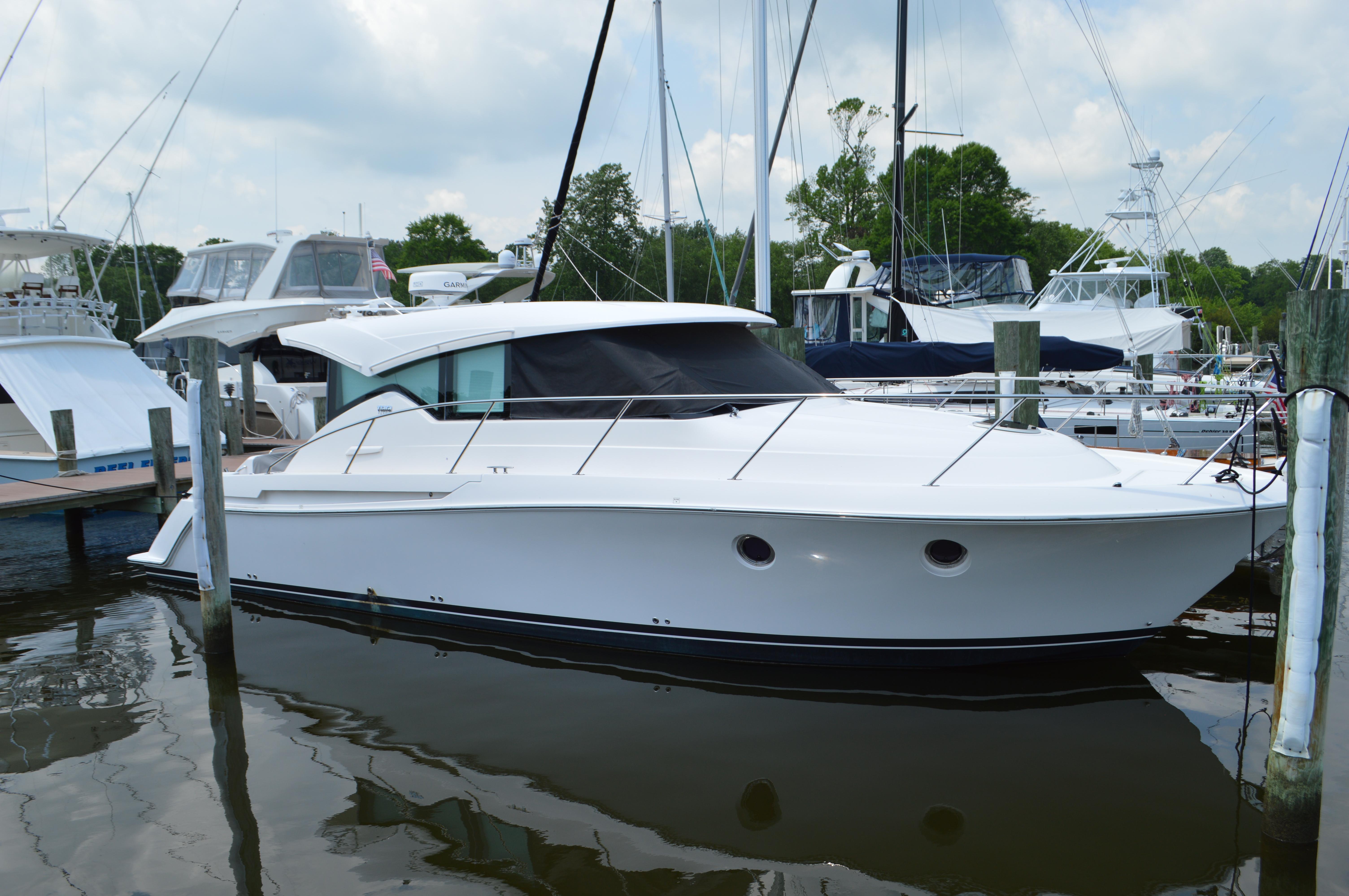 2019 Tiara Yachts C39 Coupe