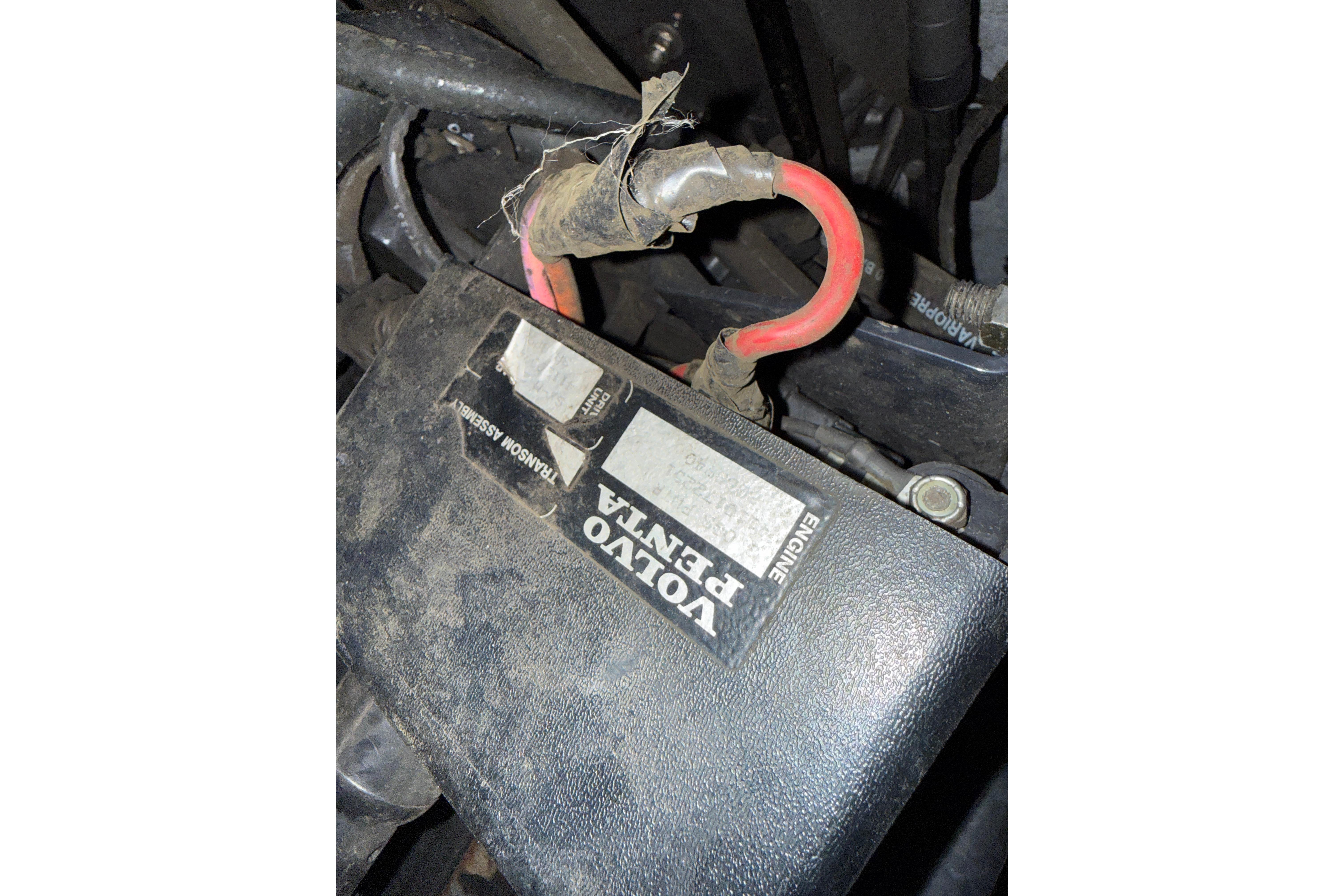 Engine compartment of 1999 Four Winns 170 Horizon LE with Volvo Penta component.