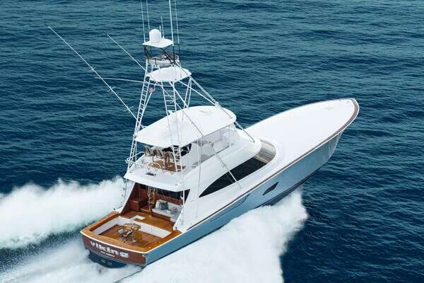 2027 Viking 82 Convertible