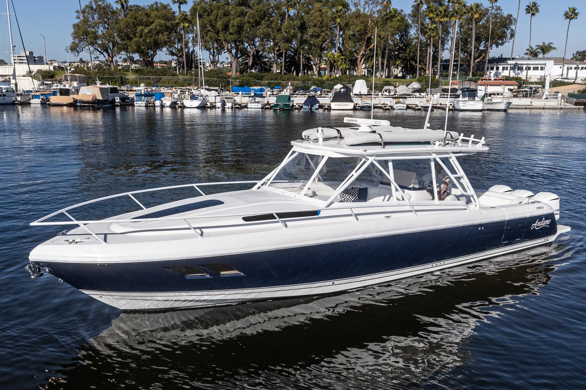 2011 Intrepid 400 Cuddy