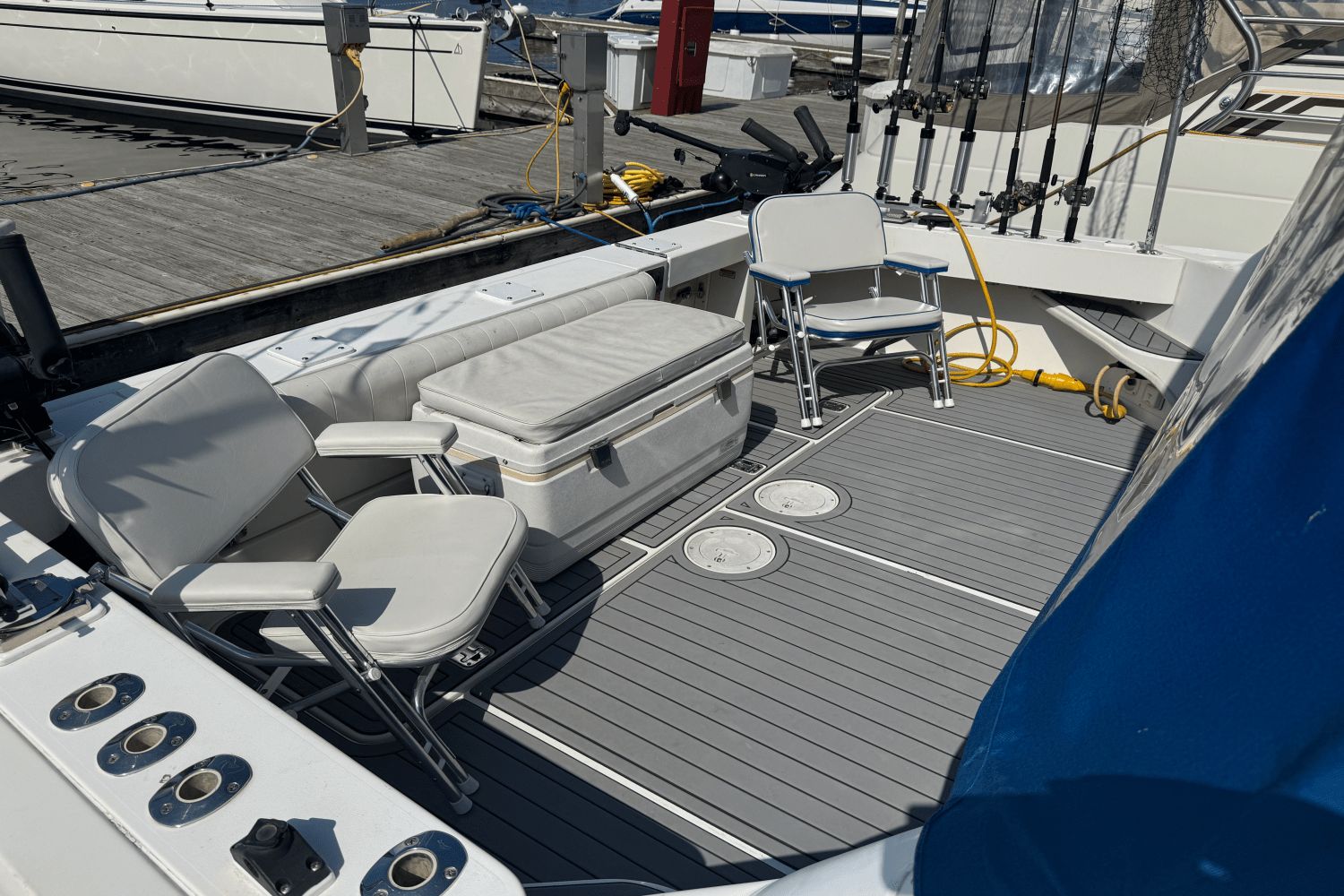 1997 Sea Ray 330 Express Cruiser - 4