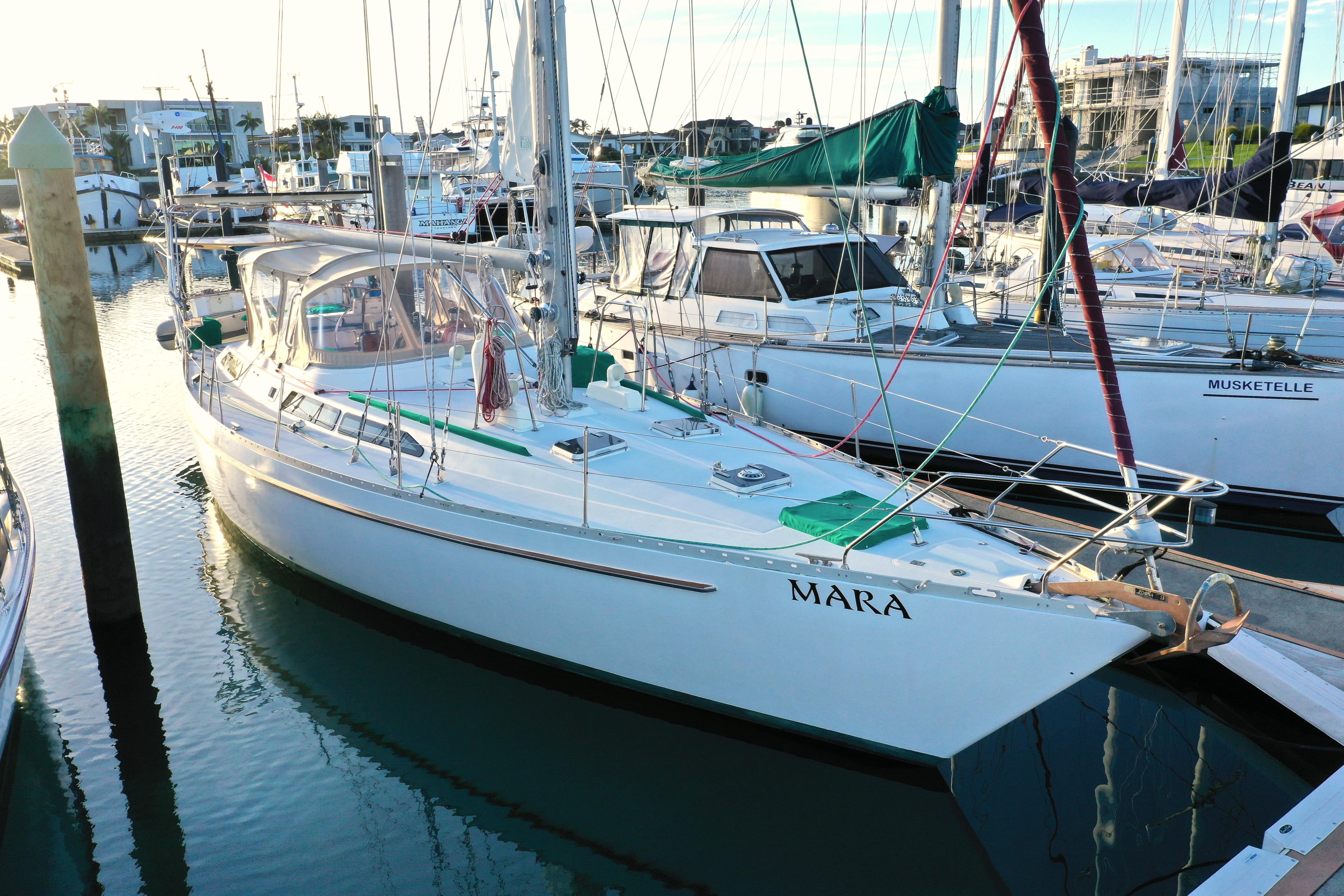 1984 Moody 47