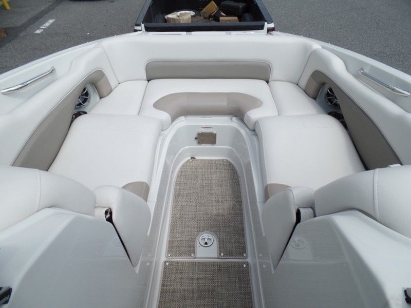 2017 Crownline Eclipse E4 - 25