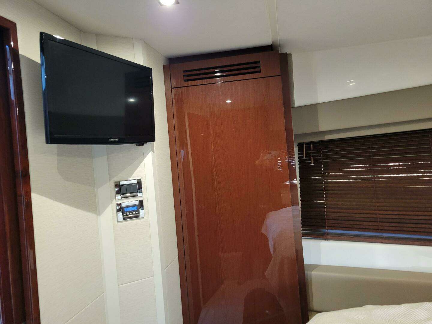 2017 Sea Ray Sundancer 460 - Image 20