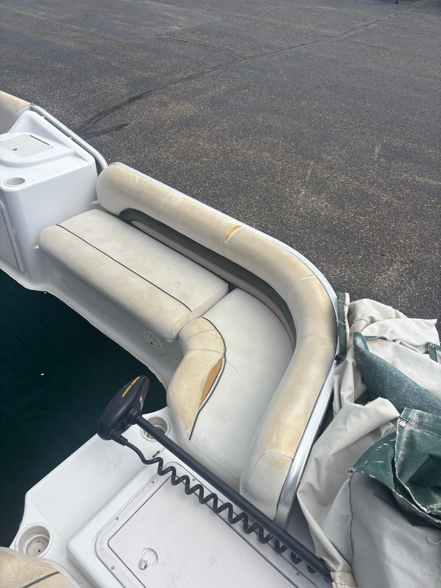2001 Hurricane 228R Deckboat - 10