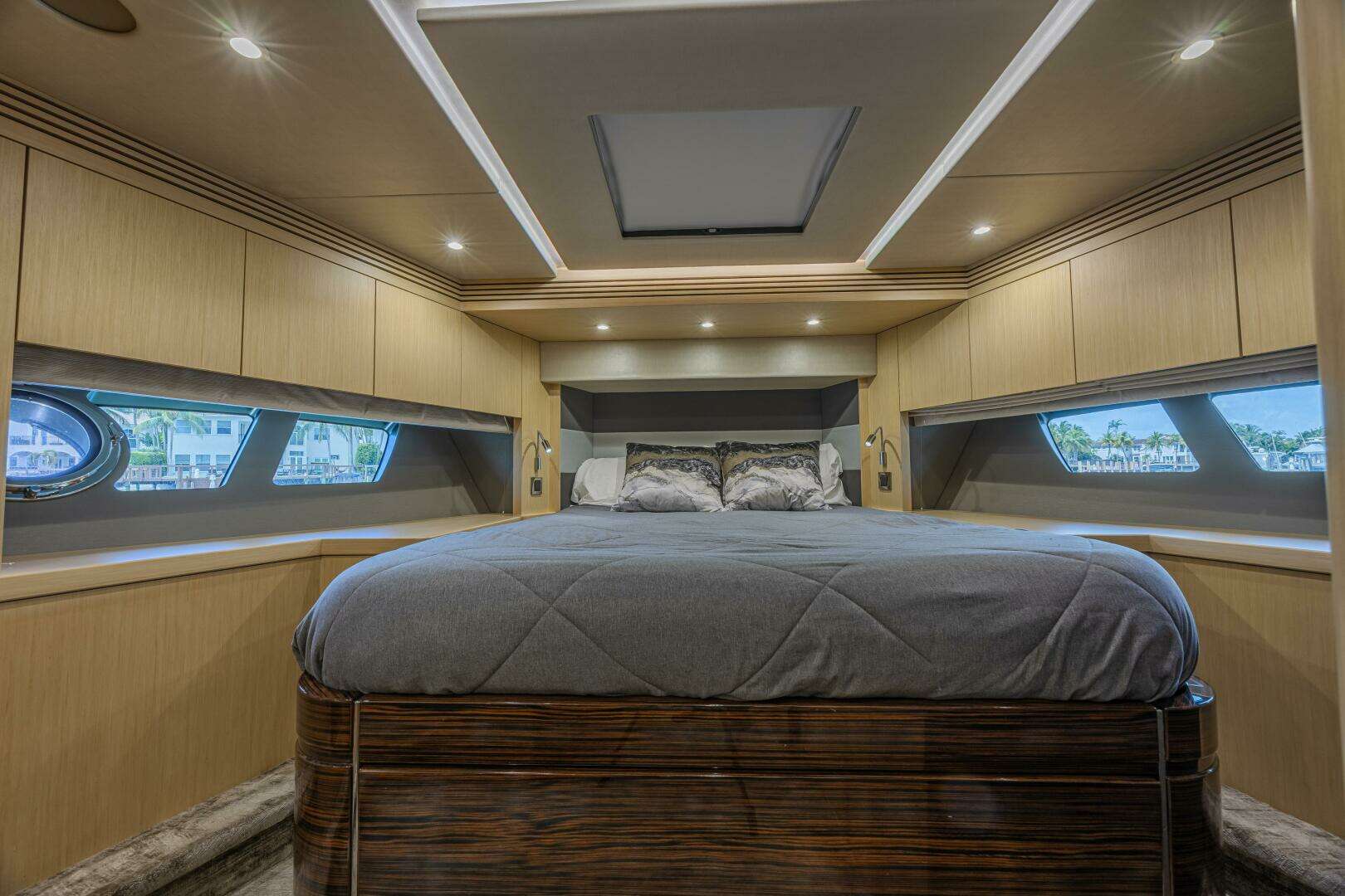 2017 Sunseeker 75 Yacht - Image 45