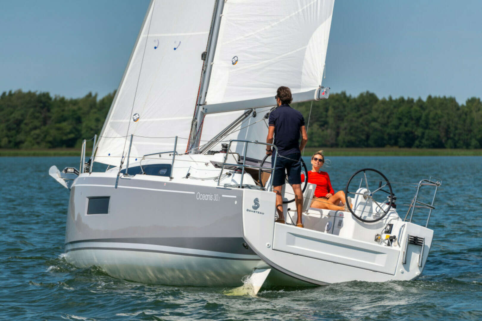 2026 Beneteau Oceanis 30.1 Swing Keel - Image 6