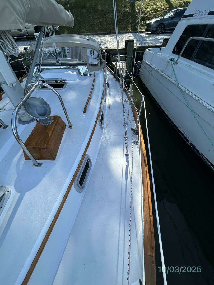 1986 Bristol 35.5C - Image 11