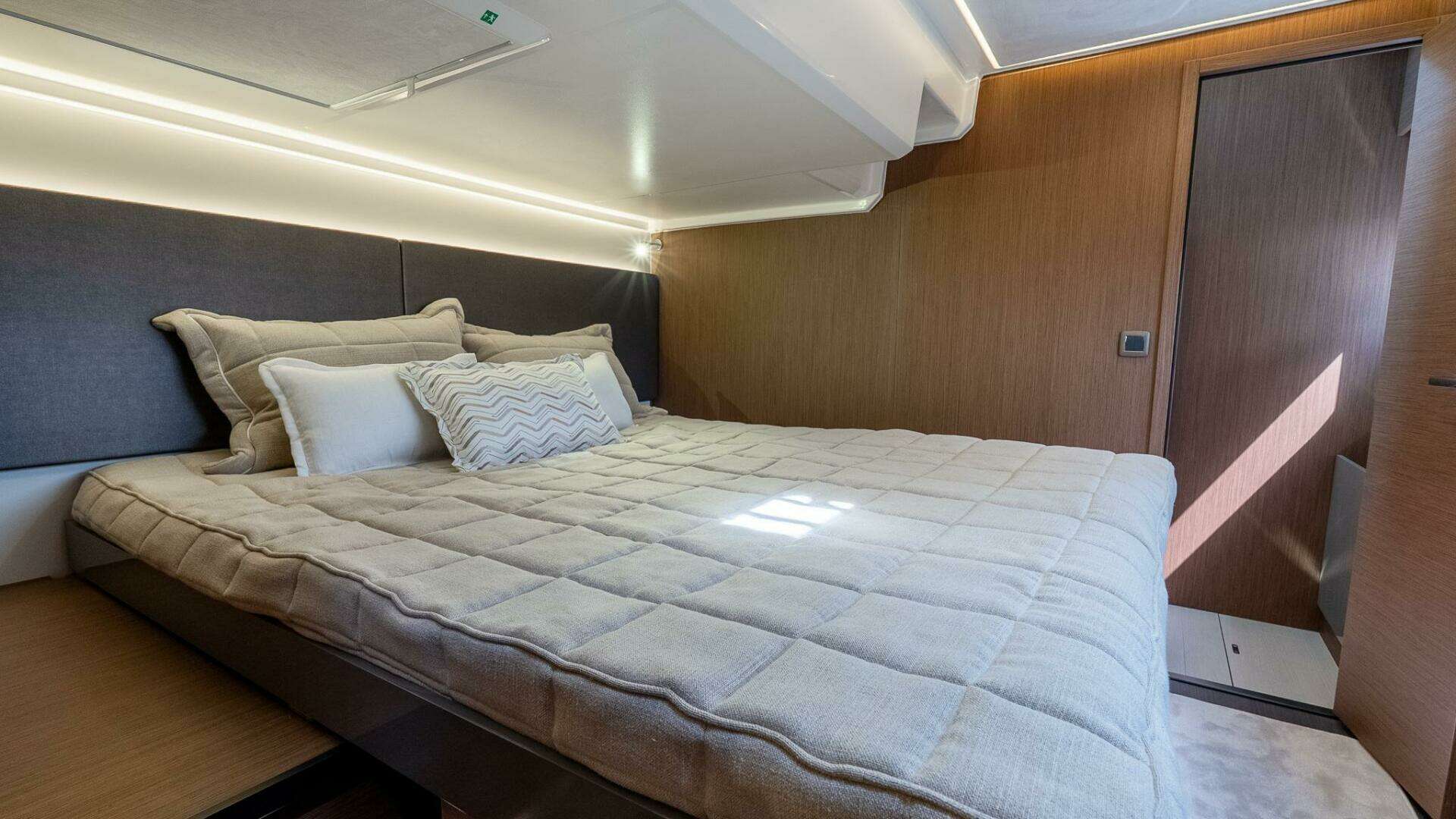 2027 Prestige M48 - Image 44