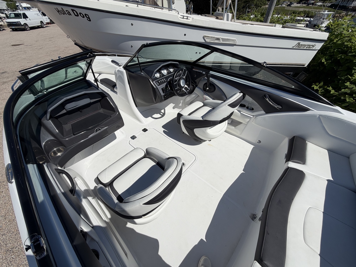 2018 Monterey 204 FS - Image 12