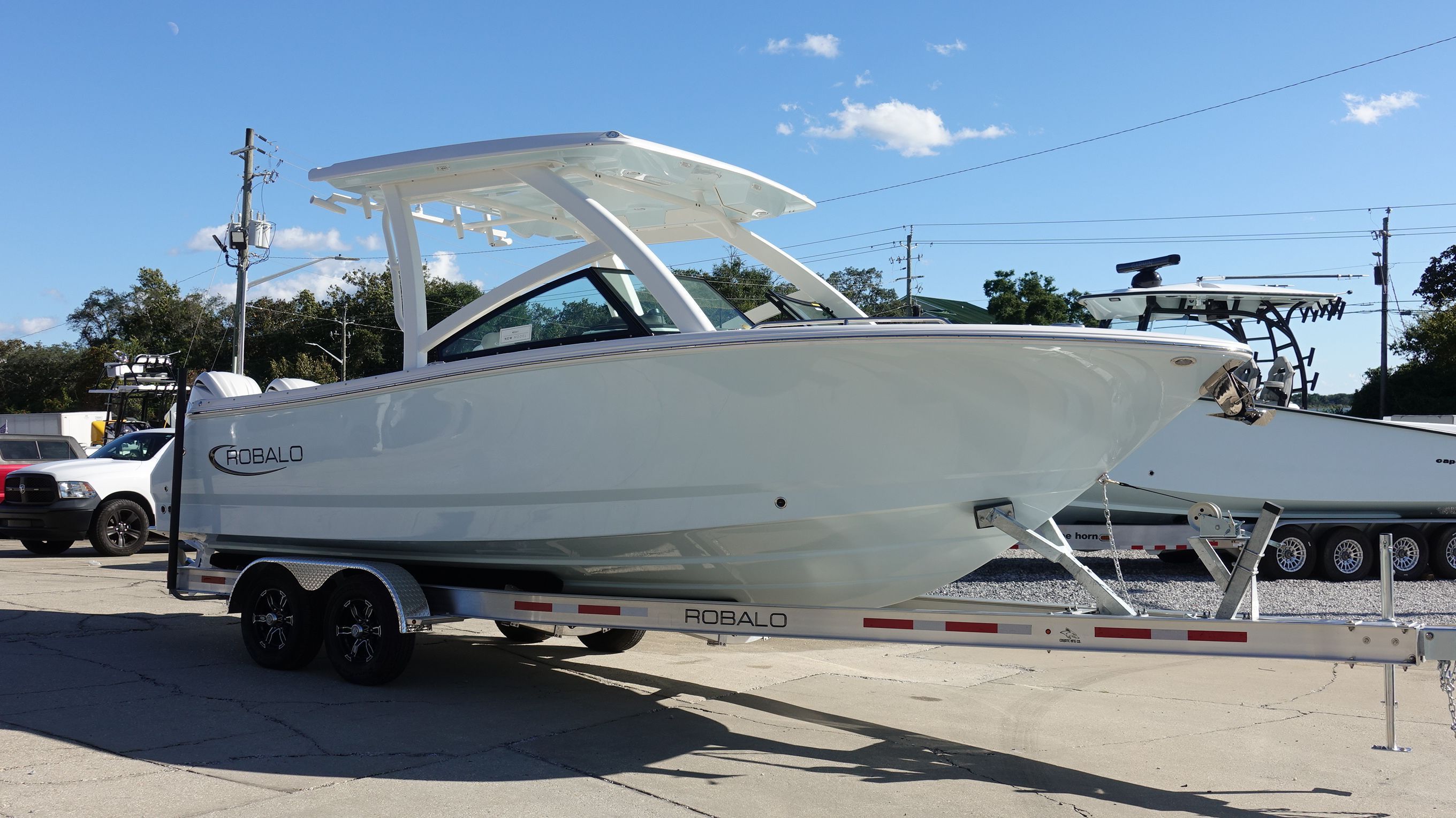 2026 ROBALO 257 DC - Image 7