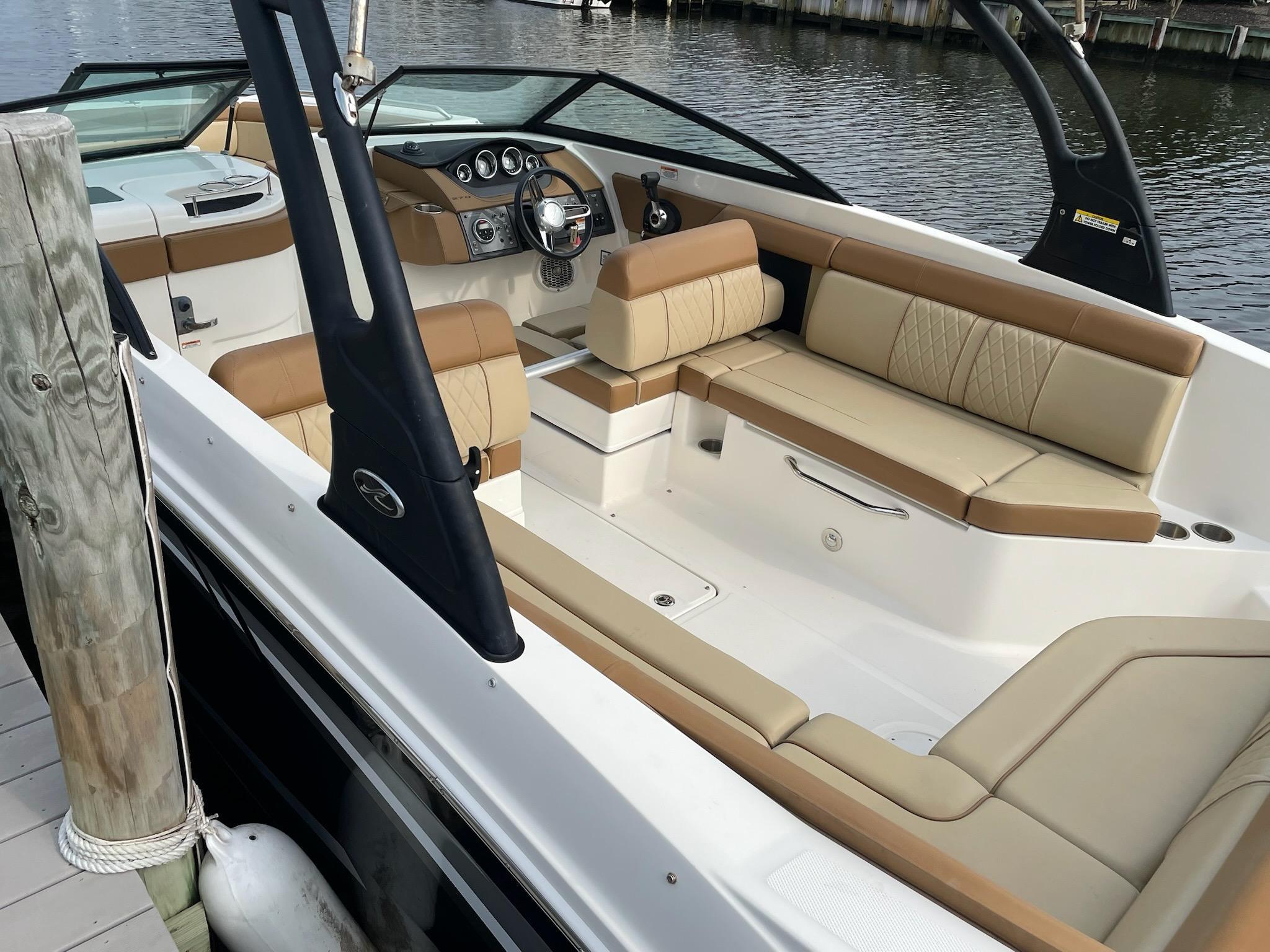 2015 Sea Ray 270 Sundeck - 8